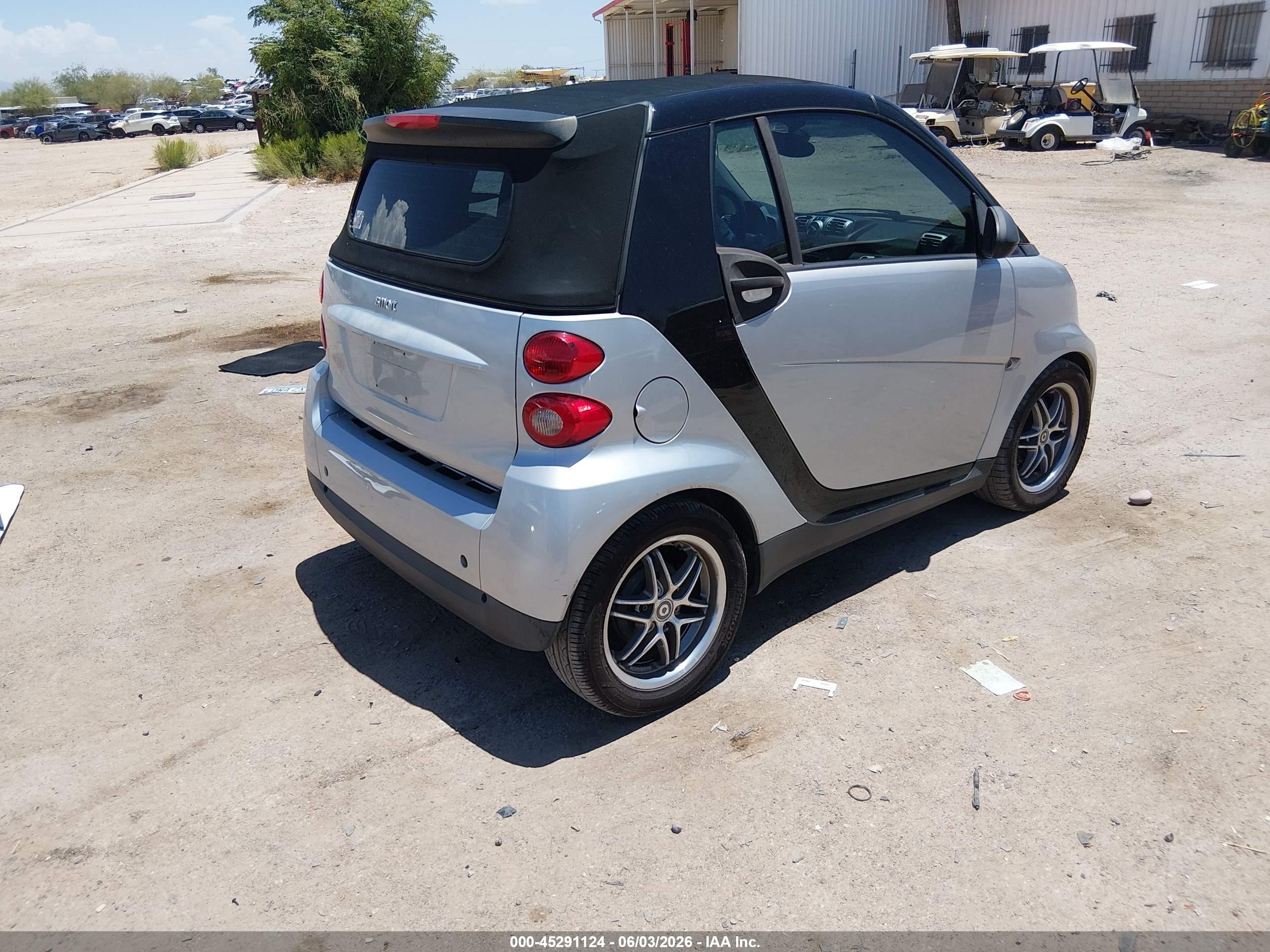 2008 Smart Fortwo Passion Silver vin: WMEEK31X28K131140