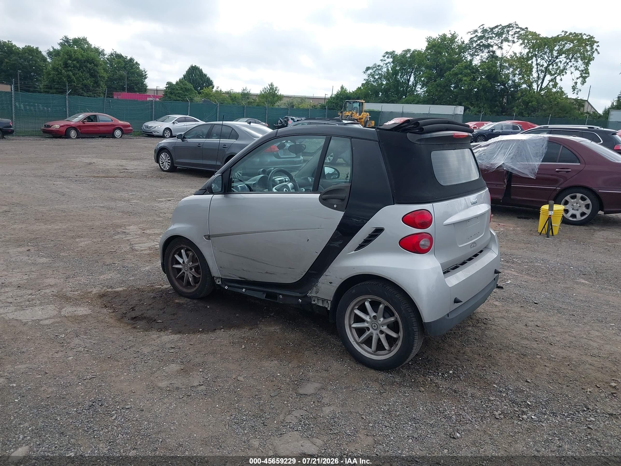 2008 Smart Fortwo Passion Silver vin: WMEEK31X38K170058