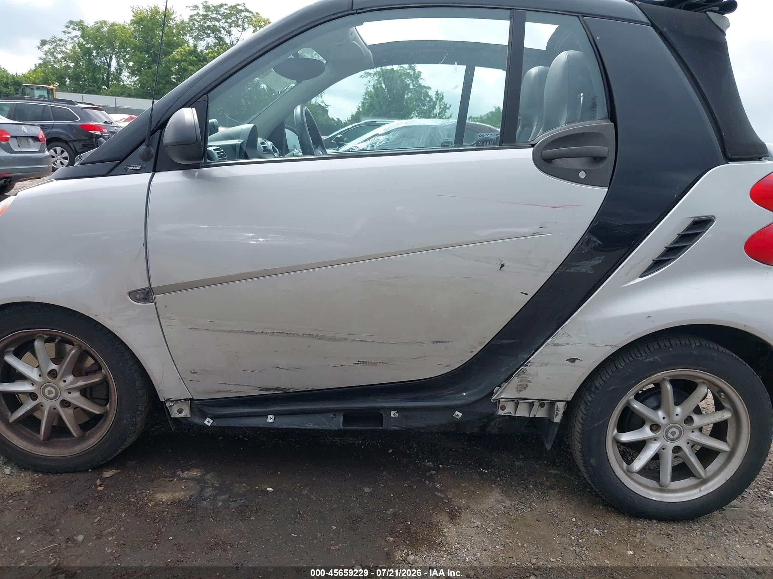 2008 Smart Fortwo Passion Silver vin: WMEEK31X38K170058