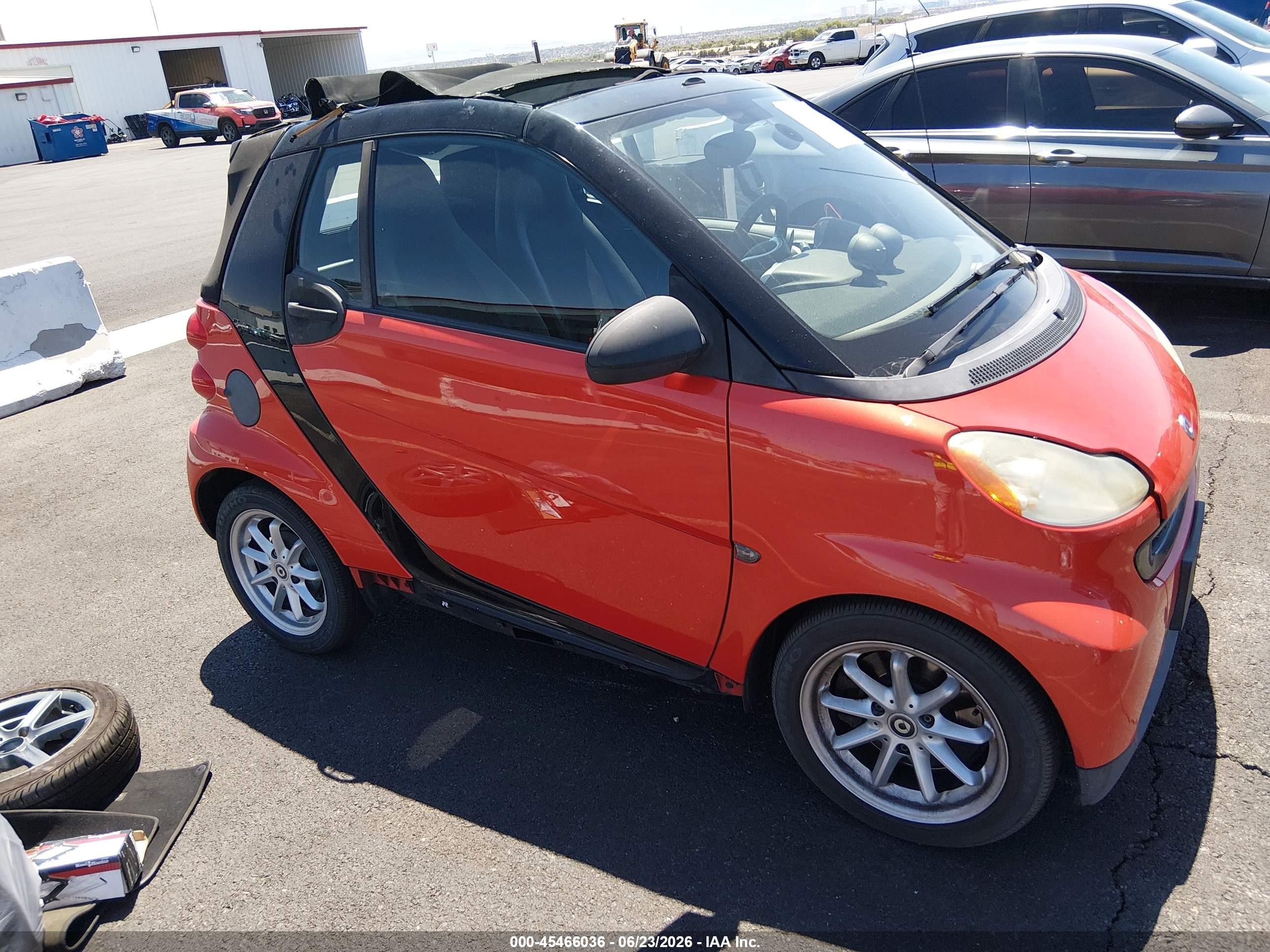 2008 Smart Fortwo Passion Red vin: WMEEK31X48K083737