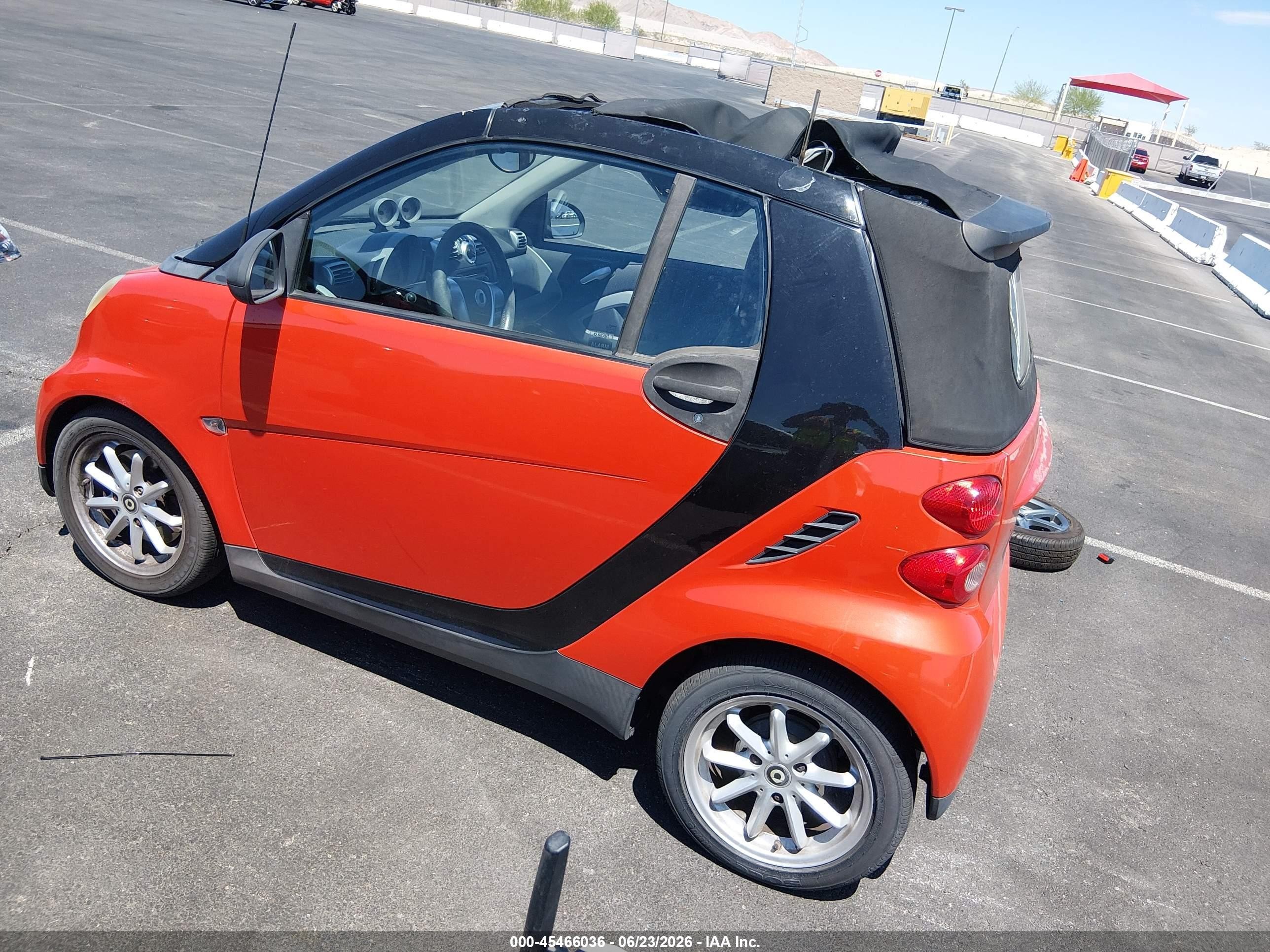 2008 Smart Fortwo Passion Red vin: WMEEK31X48K083737