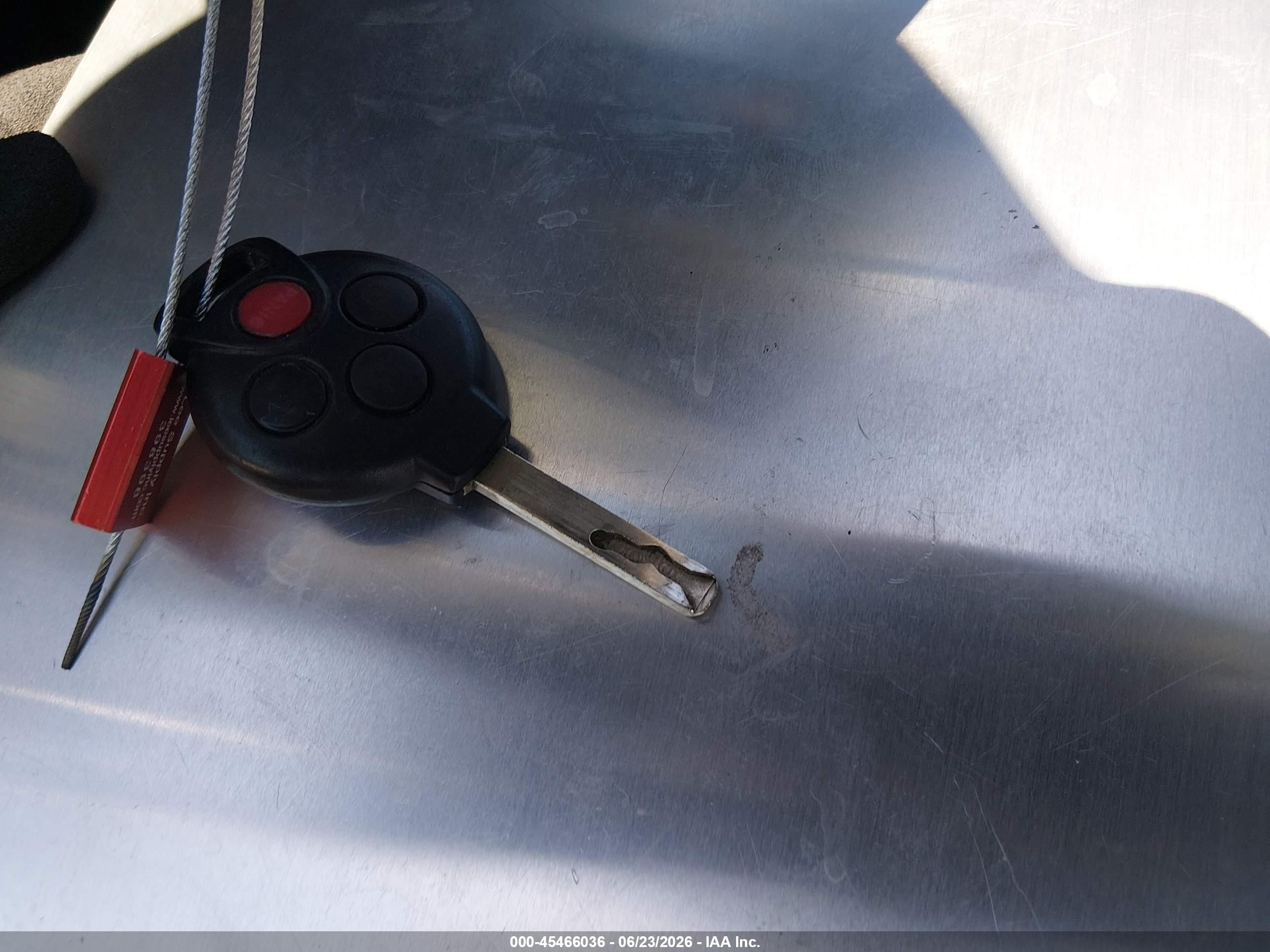 2008 Smart Fortwo Passion Red vin: WMEEK31X48K083737