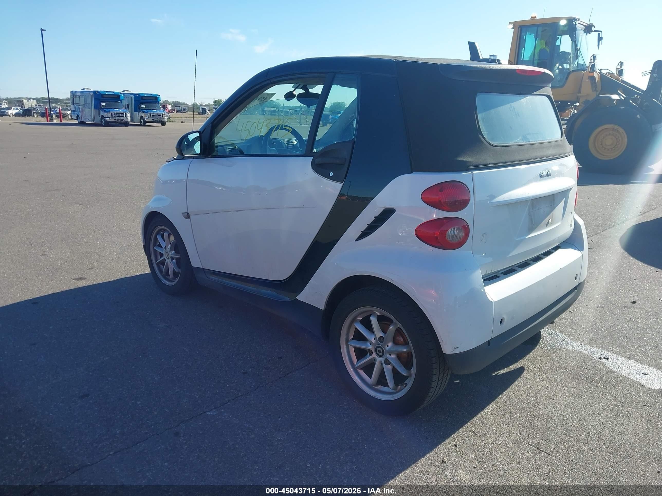 2009 Smart Fortwo Brabus/passion White vin: WMEEK31X49K220287