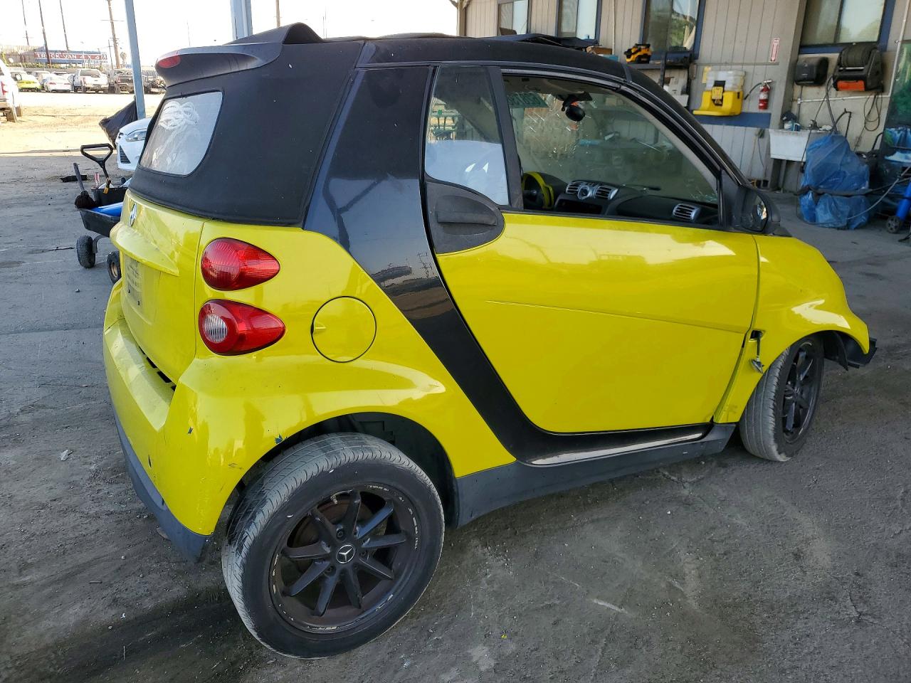 2008 Smart Fortwo Passion Yellow vin: WMEEK31X98K169545