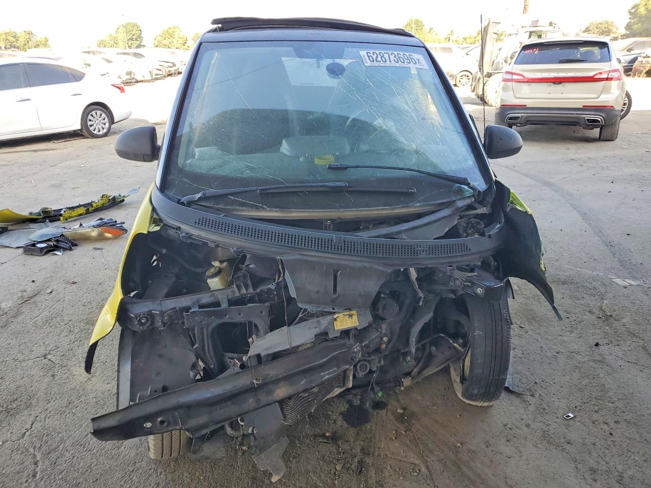 2008 Smart Fortwo Passion Yellow vin: WMEEK31X98K169545