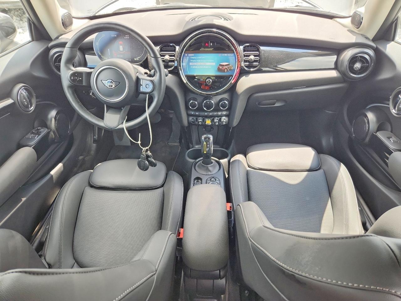 2024 Mini Cooper Se Silver vin: WMW13DJ0XR2V19217