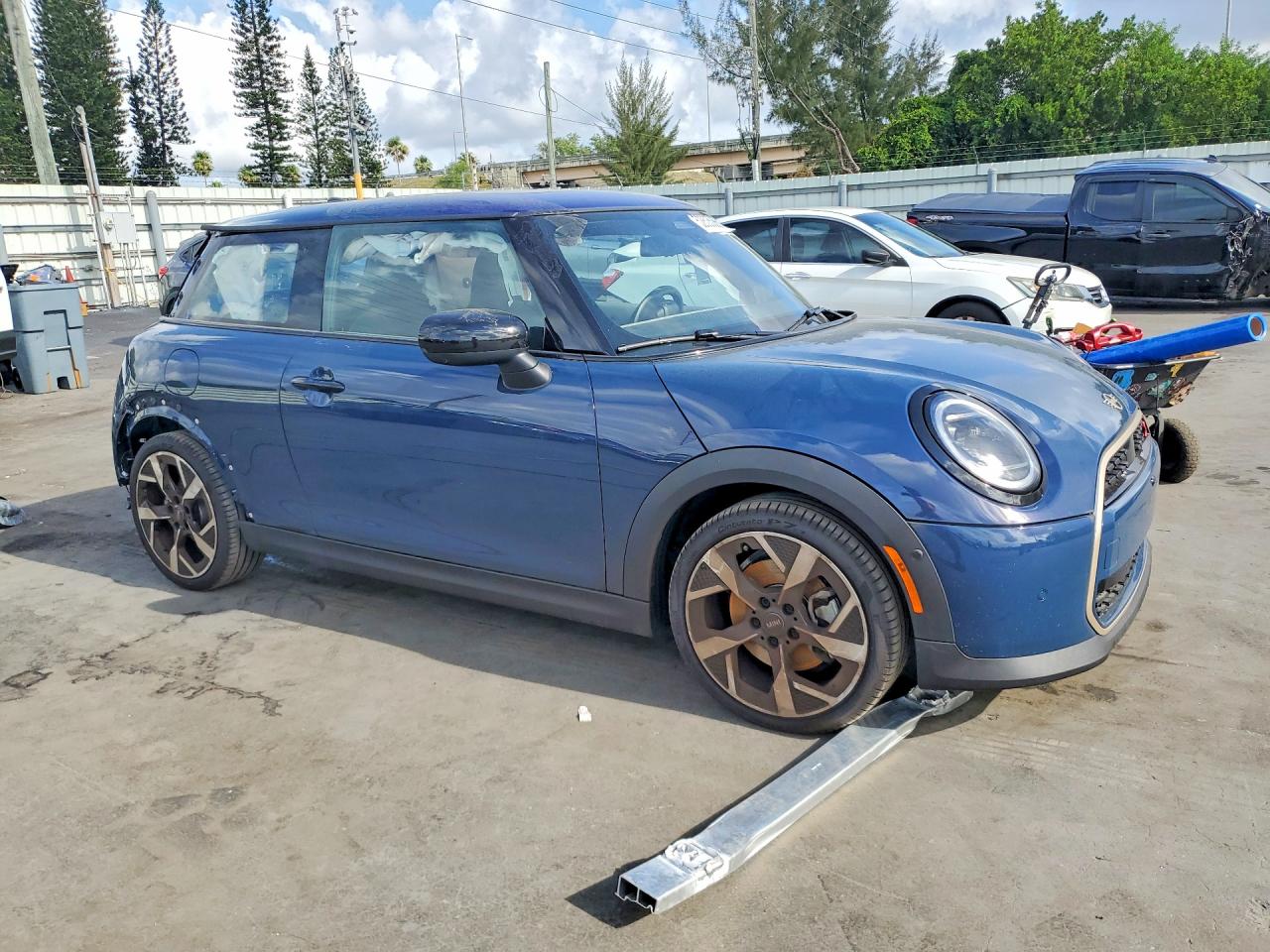 2026 Mini Cooper S Blue vin: WMW23GD06T2X74732