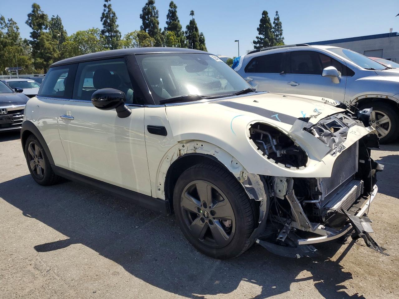 2022 Mini Cooper Beige vin: WMW33DH01N2R06070