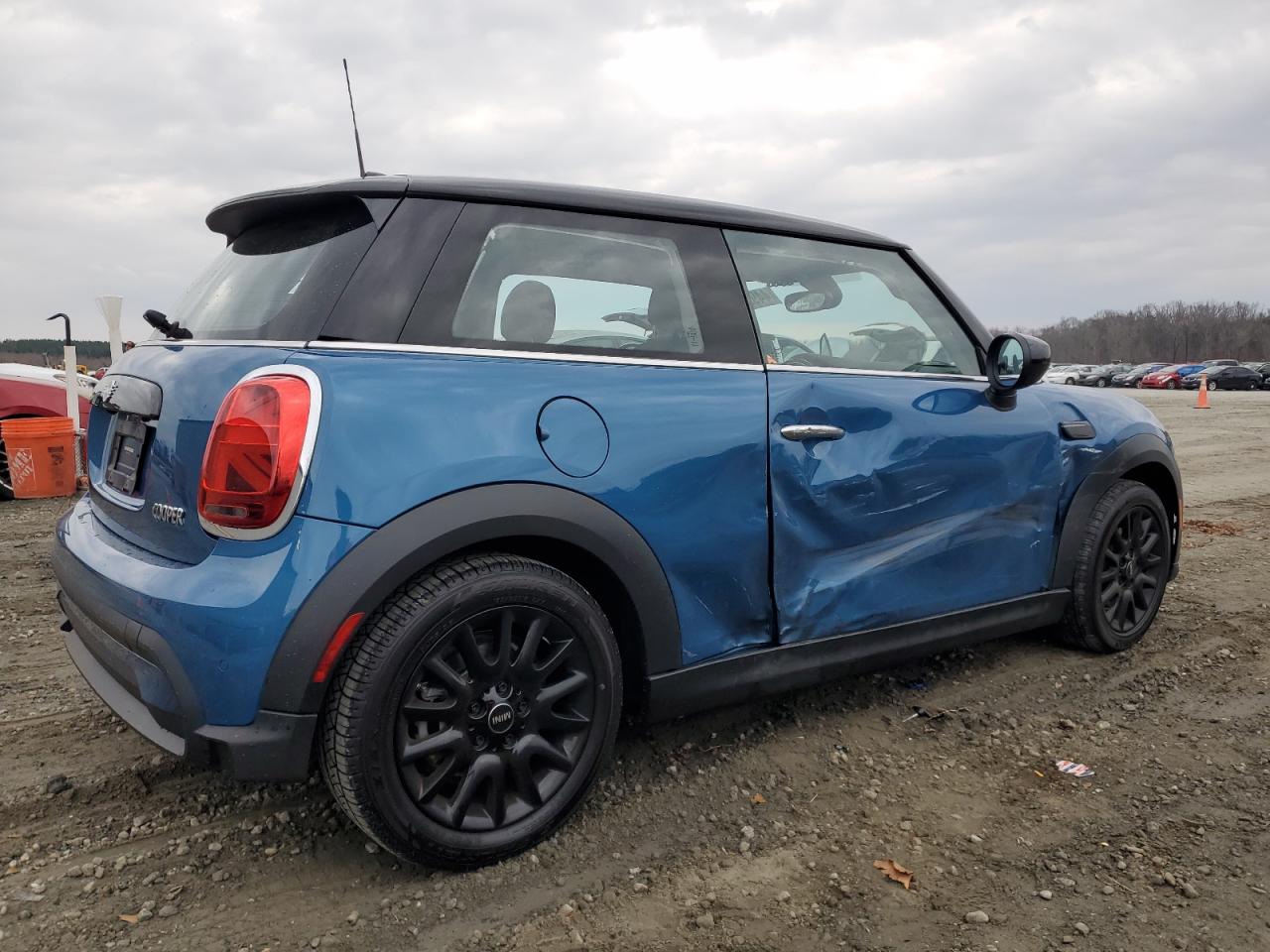 2023 Mini Cooper  Blue vin: WMW33DH07P2T77629