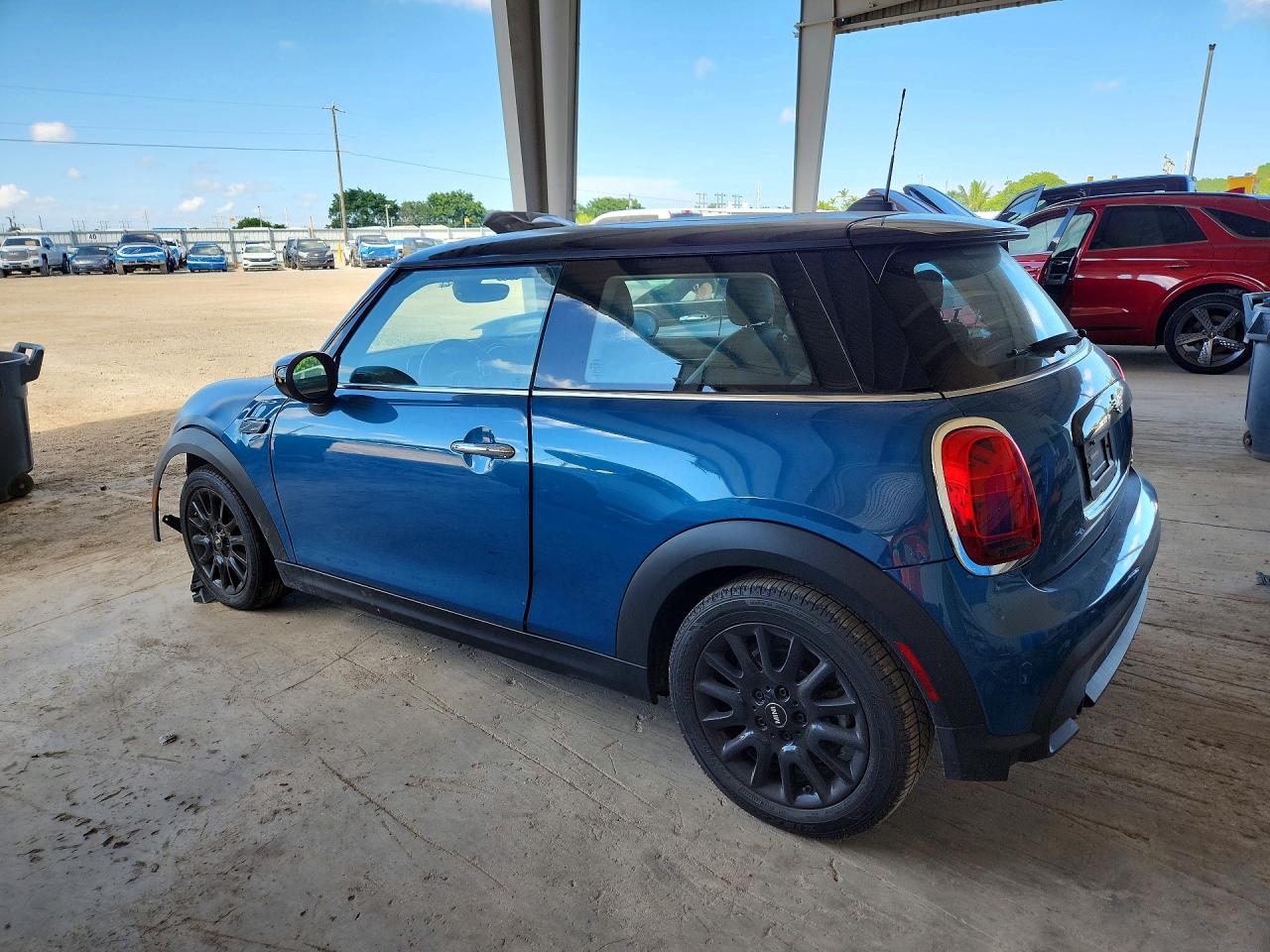 2023 Mini Cooper Blue vin: WMW33DH07P2T77629