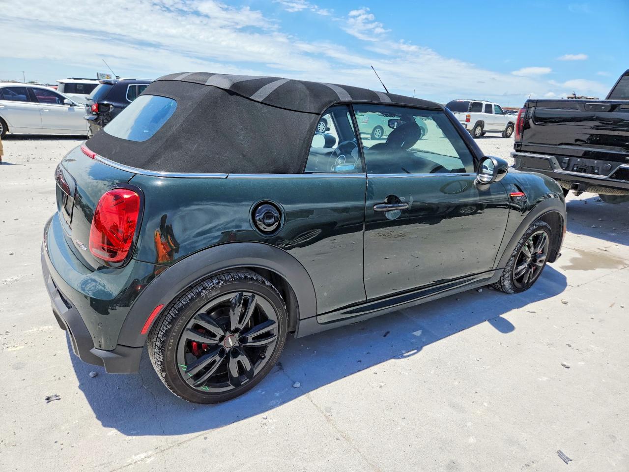 2022 Mini Cooper John Cooper Works Green vin: WMW63DL06N3P16361