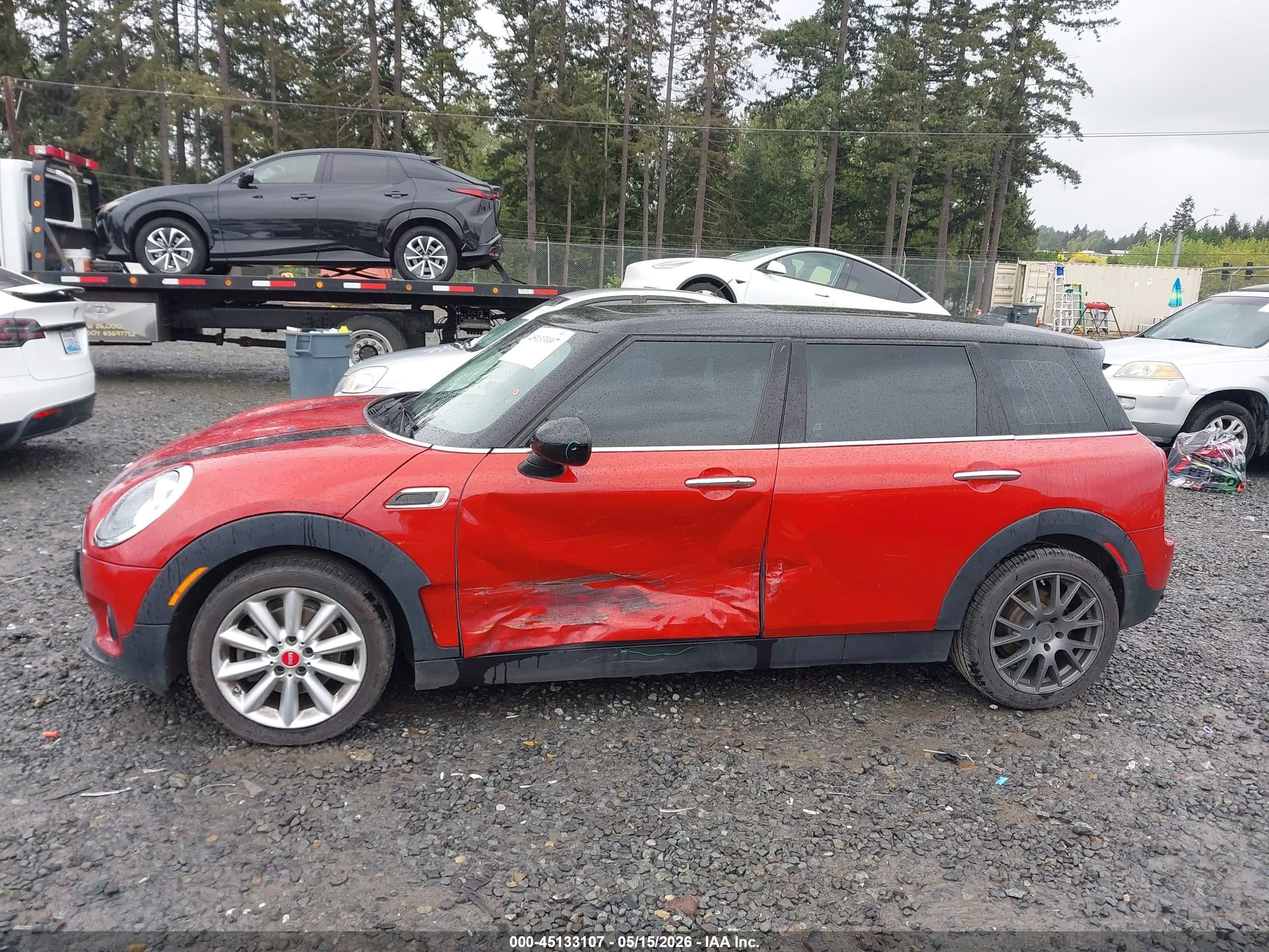 2016 Mini Clubman Cooper Red vin: WMWLN5C50G2E06765