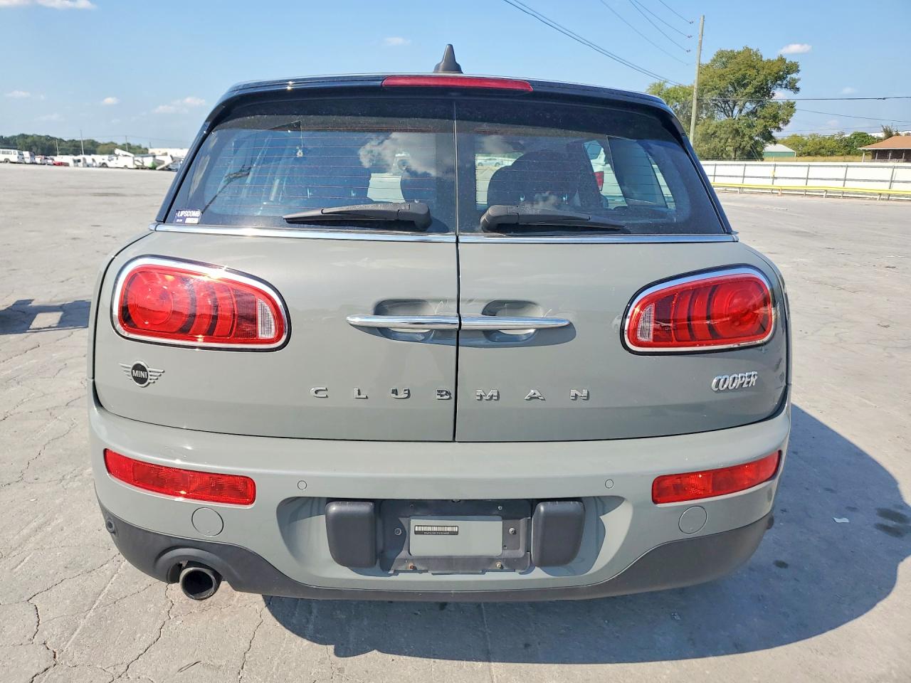 2019 Mini Cooper Clubman Gray vin: WMWLN5C51K2E34809