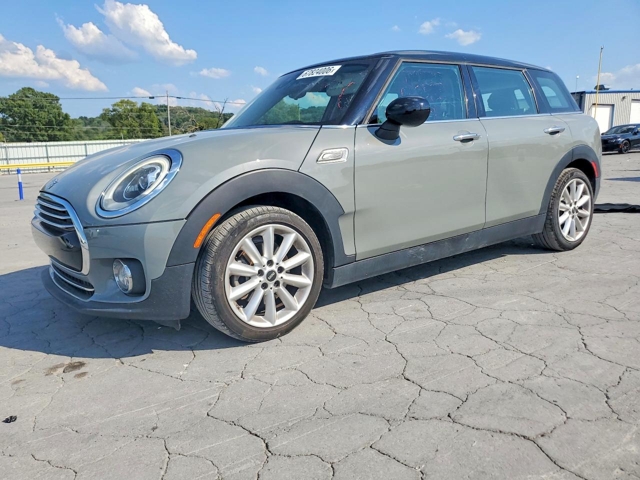 2019 Mini Cooper Clubman Gray vin: WMWLN5C51K2E34809