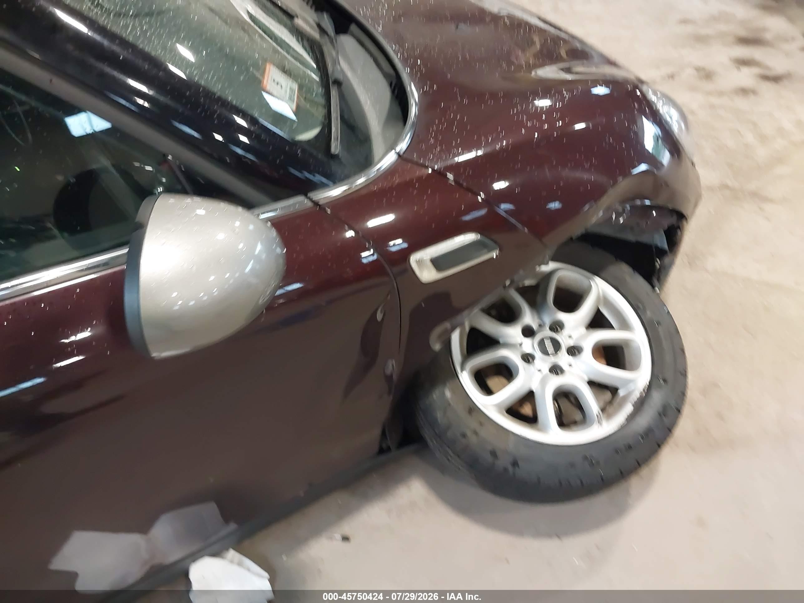 2016 Mini Clubman Cooper Maroon vin: WMWLN5C57G2E29590