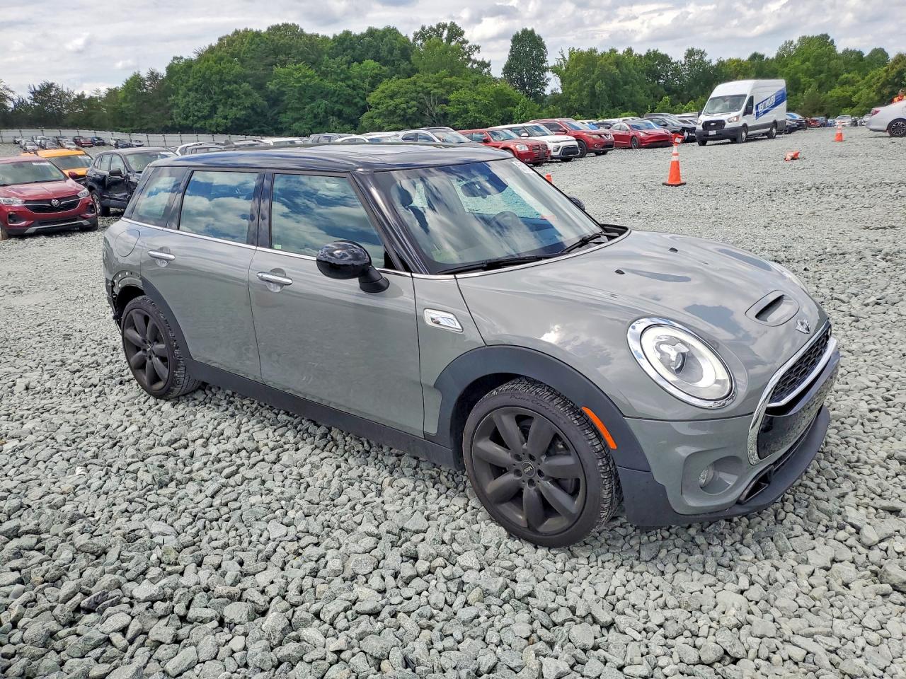 2017 Mini Cooper S Clubman Gray vin: WMWLN9C33H2E49780