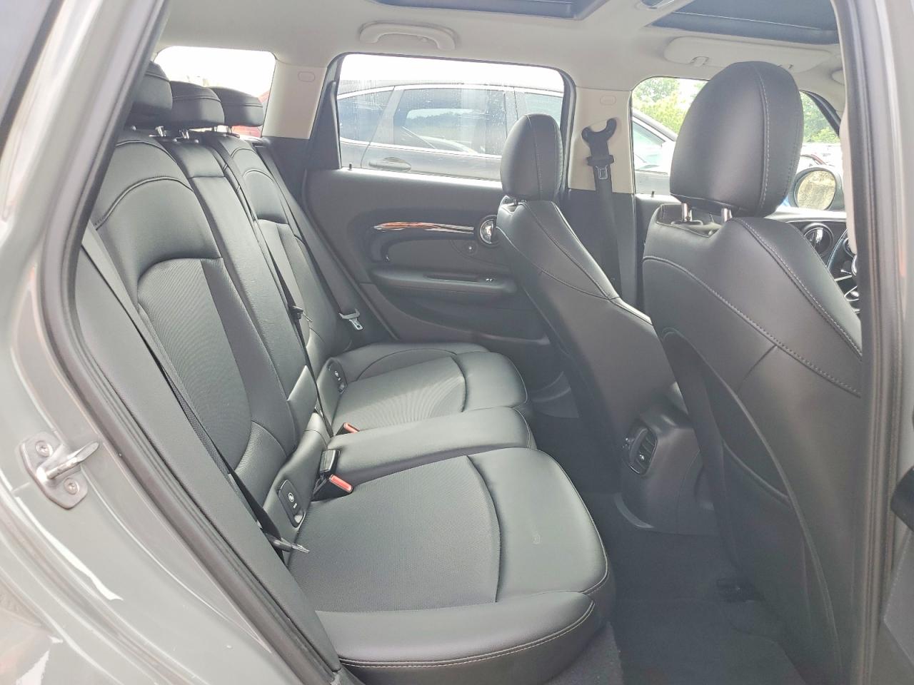 2019 Mini Cooper S Clubman Gray vin: WMWLN9C53K2E51893