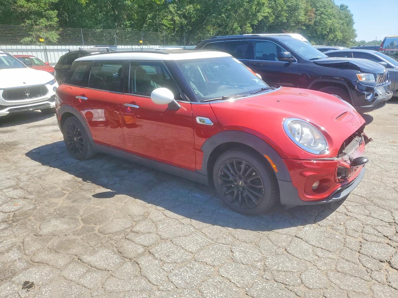 2016 Mini Cooper S Clubman Red vin: WMWLN9C57G2E47756