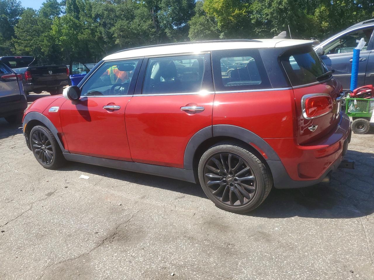 2016 Mini Cooper S Clubman Red vin: WMWLN9C57G2E47756