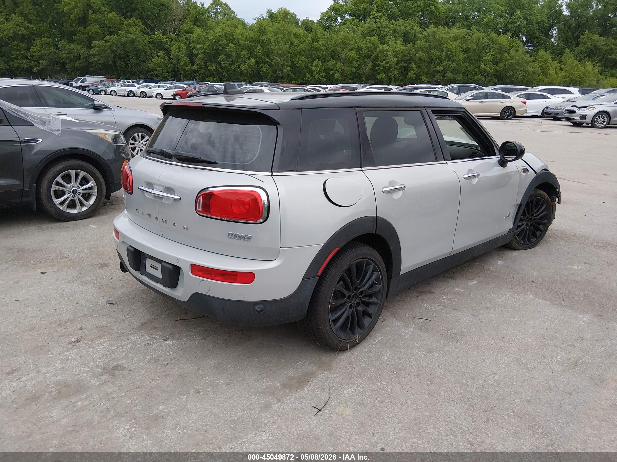 2018 Mini Clubman Cooper Gray vin: WMWLU1C50J2F29307