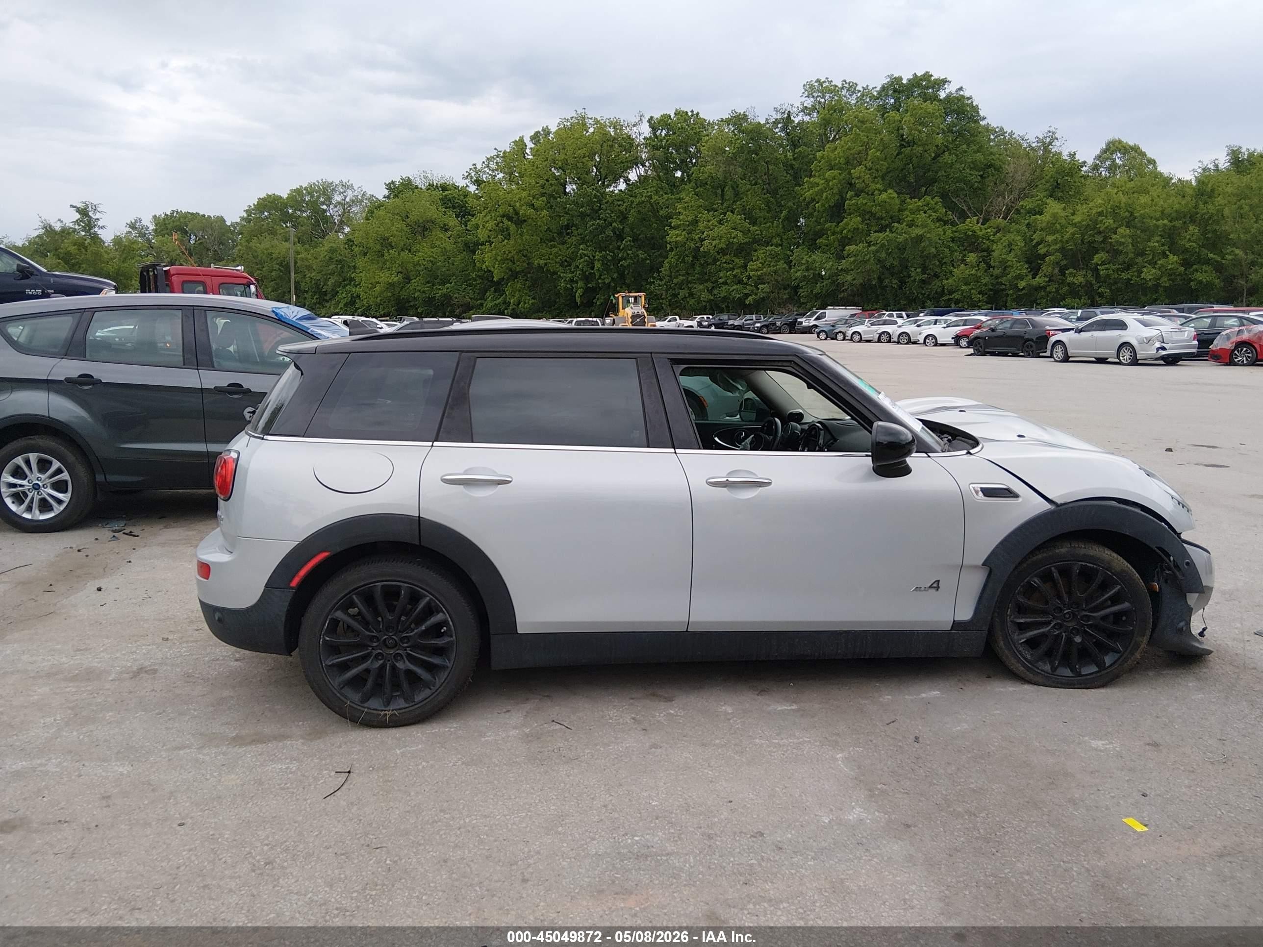 2018 Mini Clubman Cooper Gray vin: WMWLU1C50J2F29307