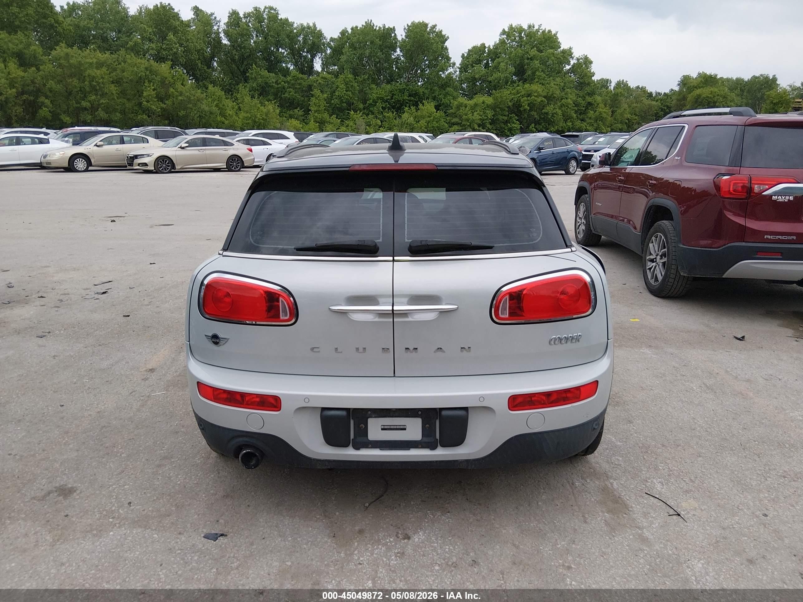 2018 Mini Clubman Cooper Gray vin: WMWLU1C50J2F29307