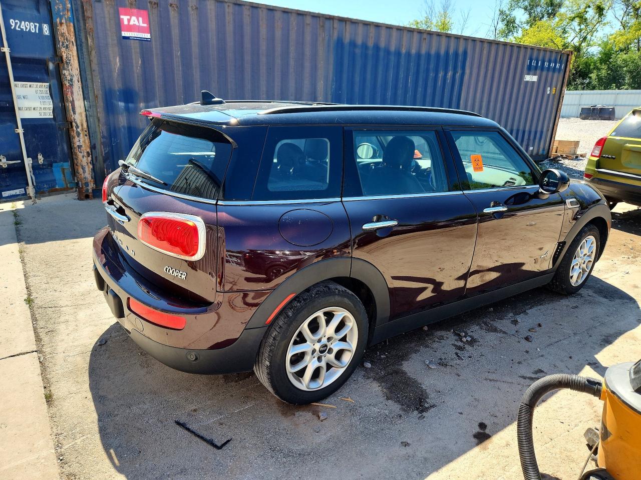 2017 Mini Cooper Clubman All4 Maroon vin: WMWLU1C56H2F28110