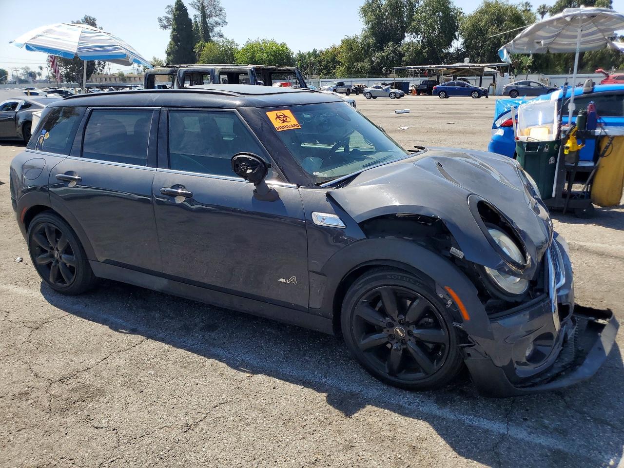 2017 Mini Cooper S Clubman All4 Серый vin: WMWLU5C55H2E80610