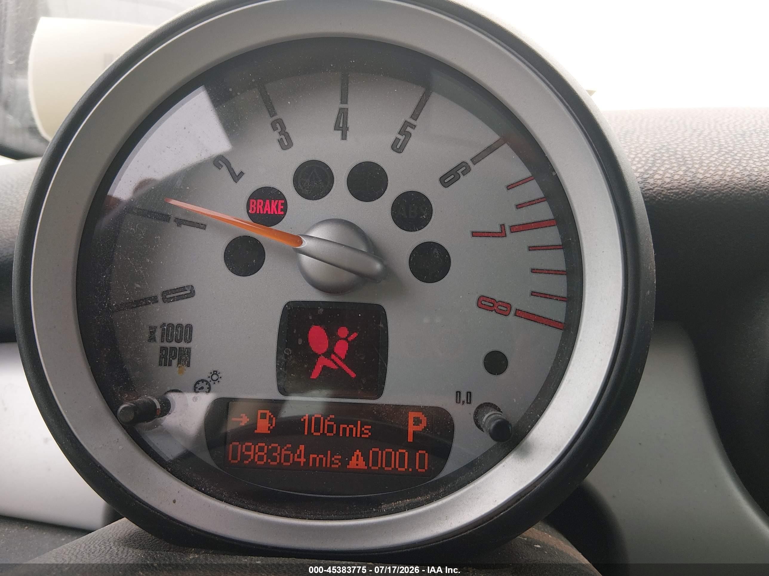 2007 Mini Cooper   Red vin: WMWMF33537TT58854