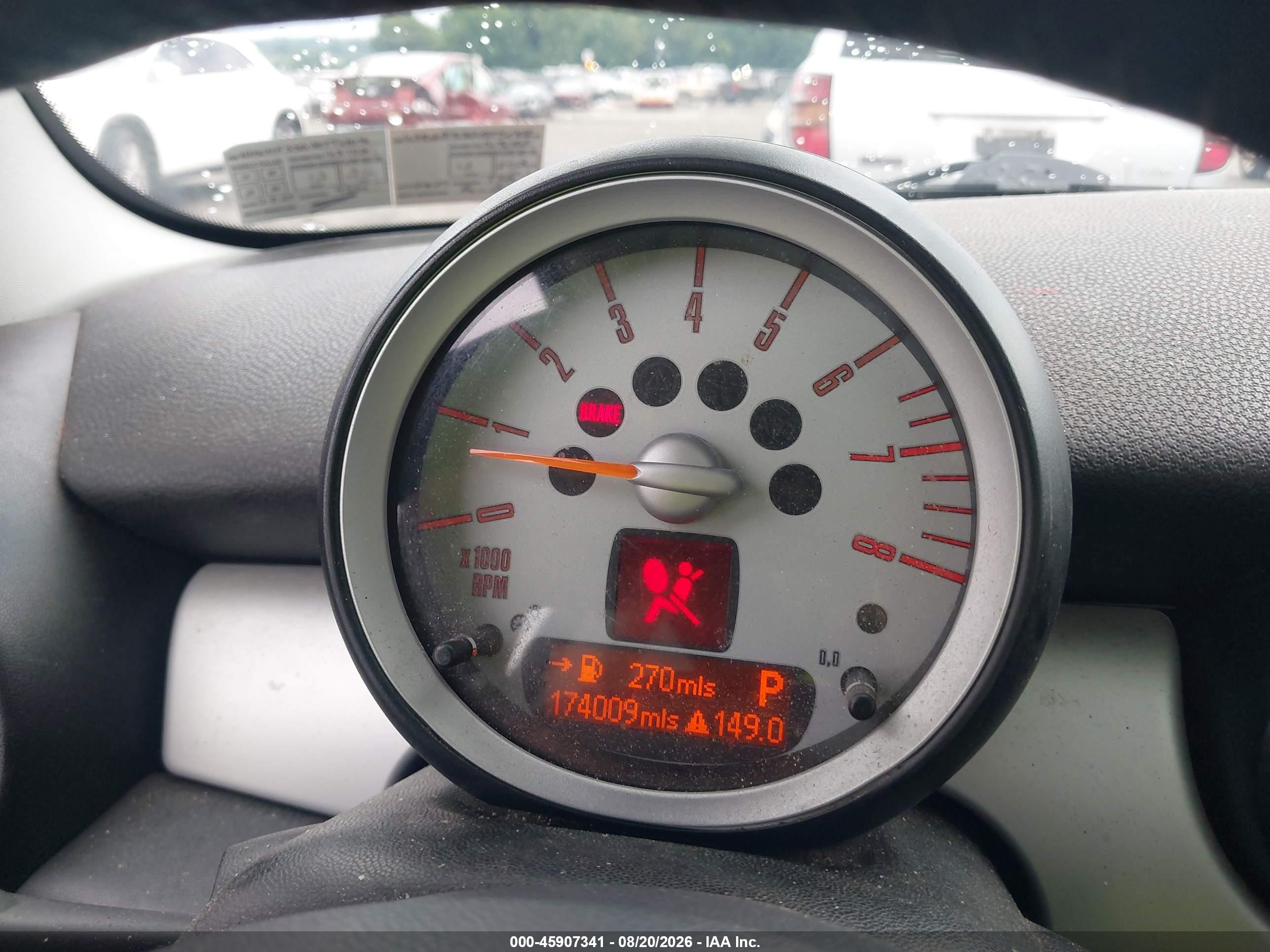 2009 Mini Cooper   Red vin: WMWMF33549TT69056