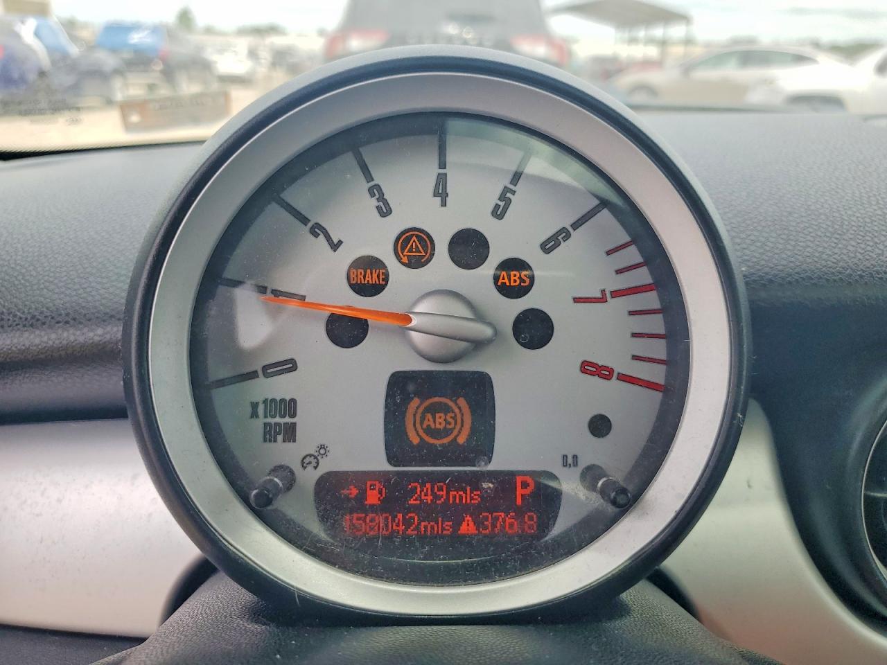 2009 Mini Cooper Tan vin: WMWMF33549TW74251