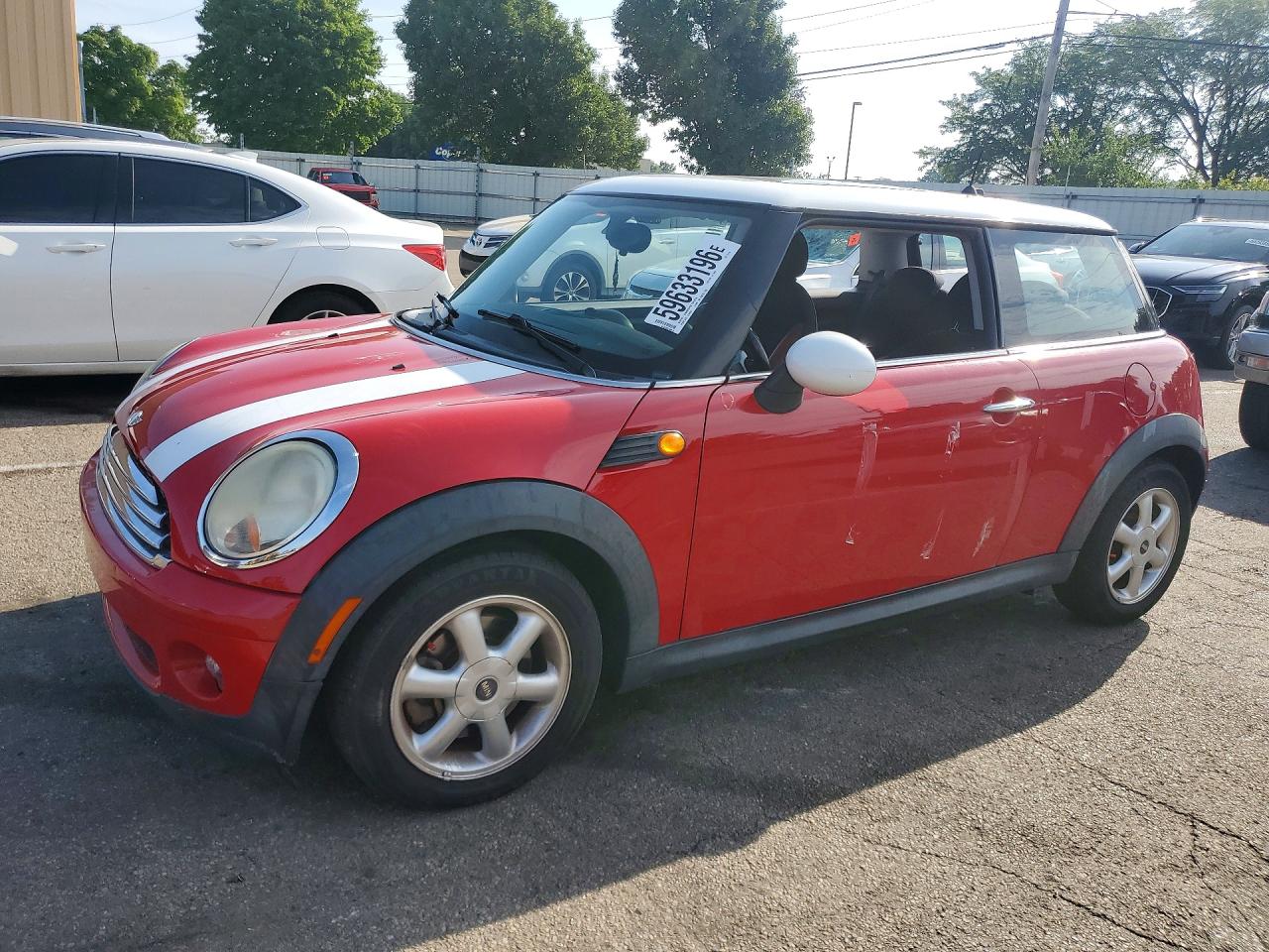 2007 Mini Cooper Red vin: WMWMF33557TT51758