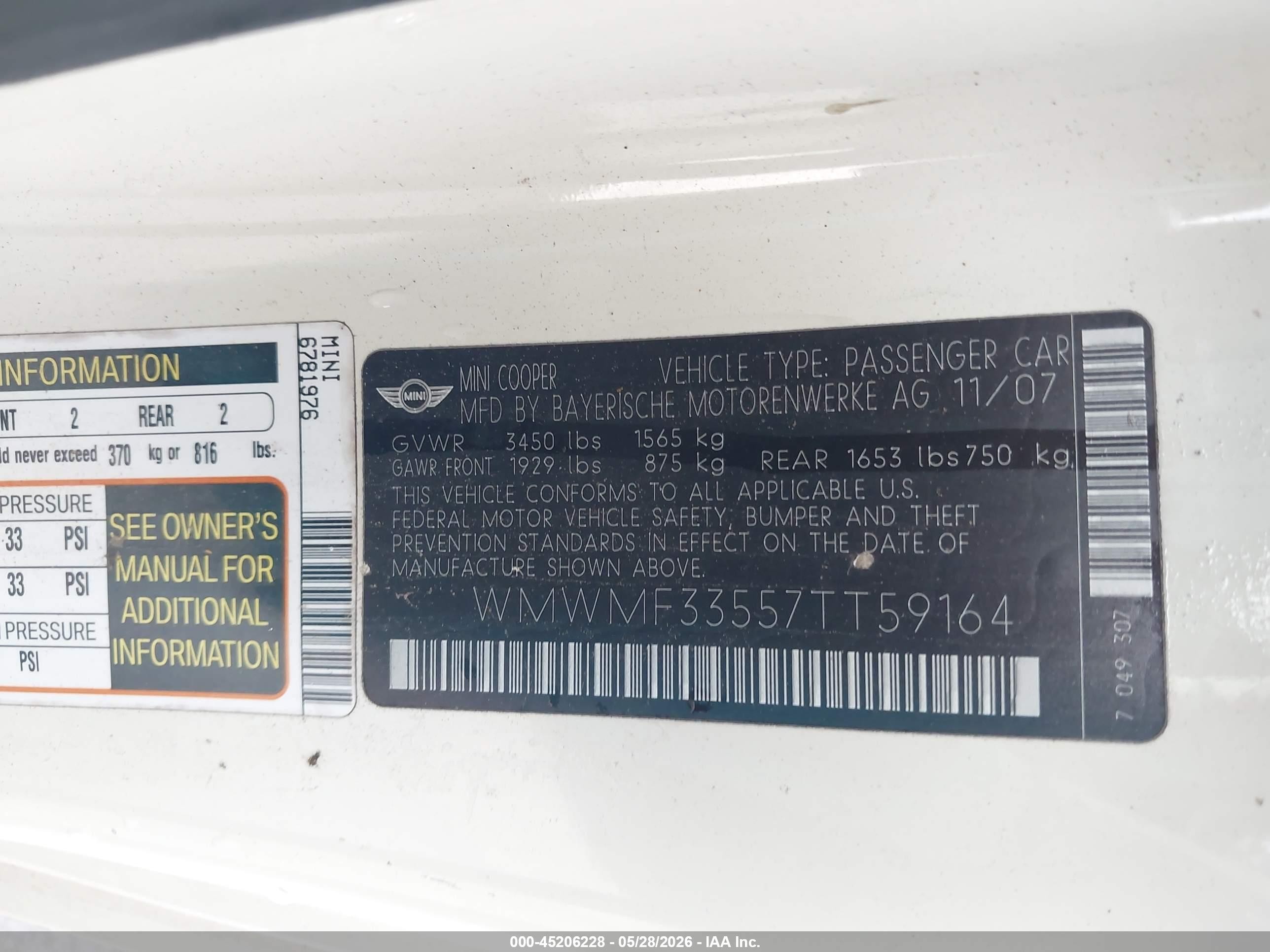 2007 Mini Cooper   White vin: WMWMF33557TT59164
