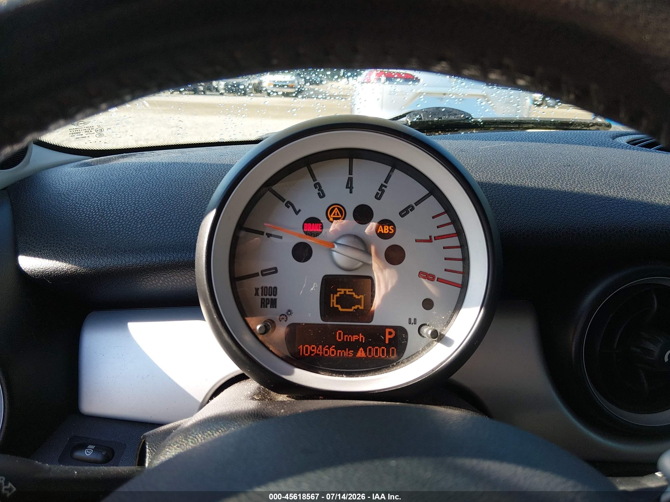 2008 Mini Cooper Hardtop   Yellow vin: WMWMF33558TT61787