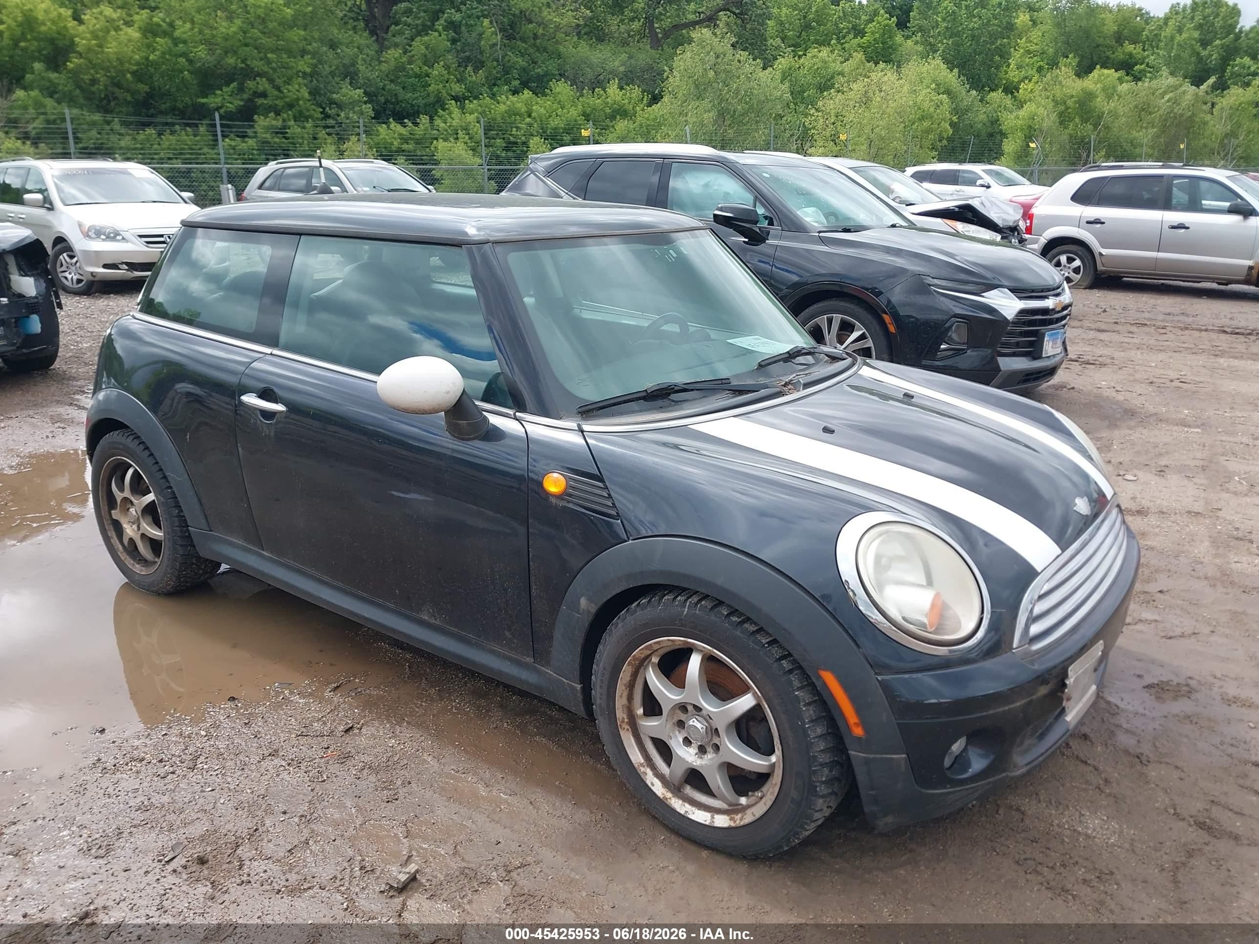2008 Mini Cooper   Gray vin: WMWMF33558TT62518