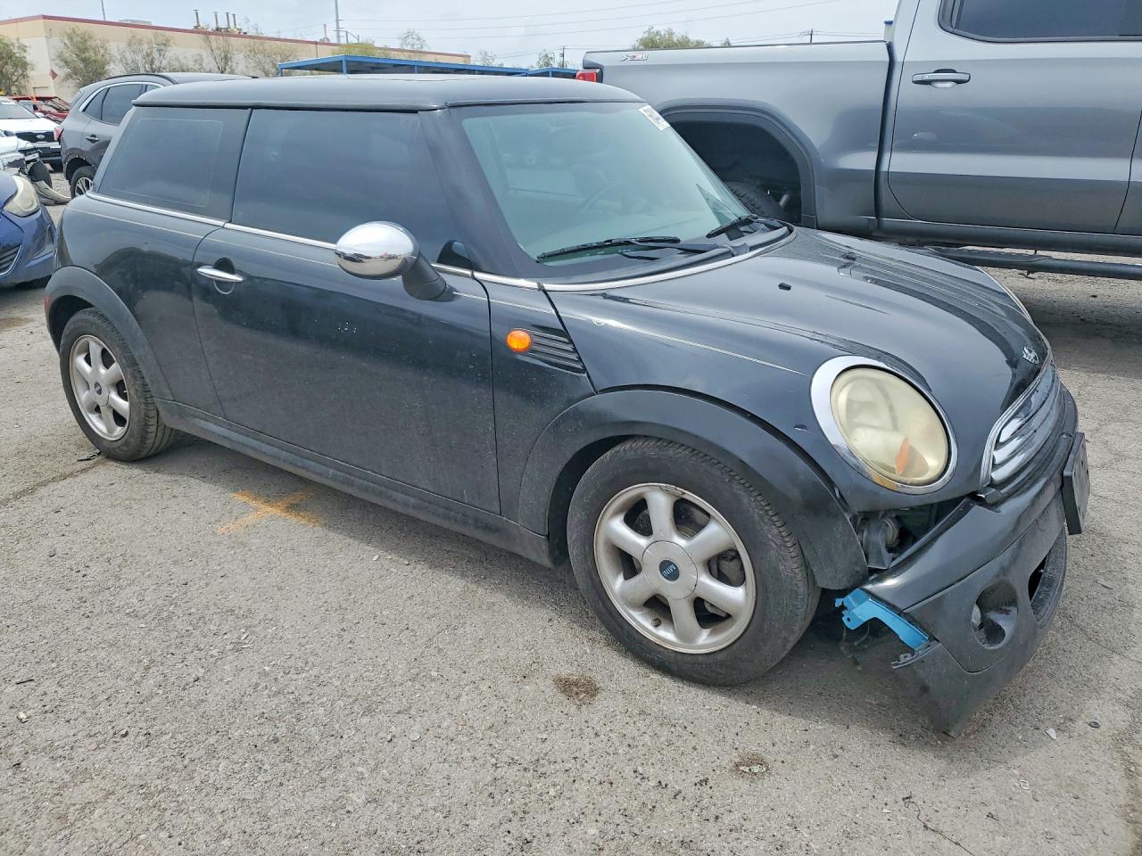 2008 Mini Cooper Черный vin: WMWMF33558TT67153