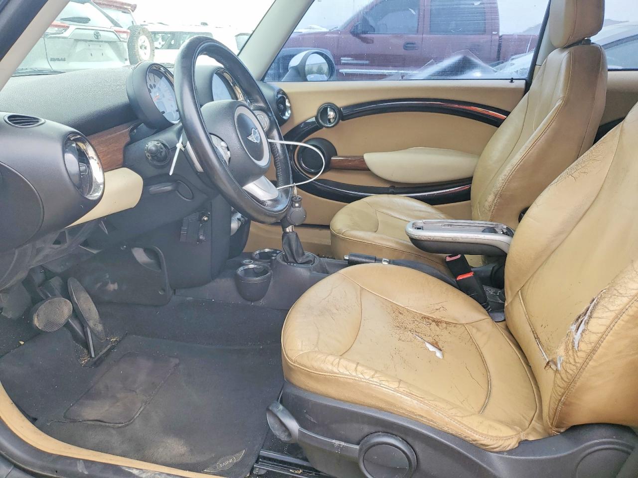 2008 Mini Cooper Черный vin: WMWMF33558TT67153