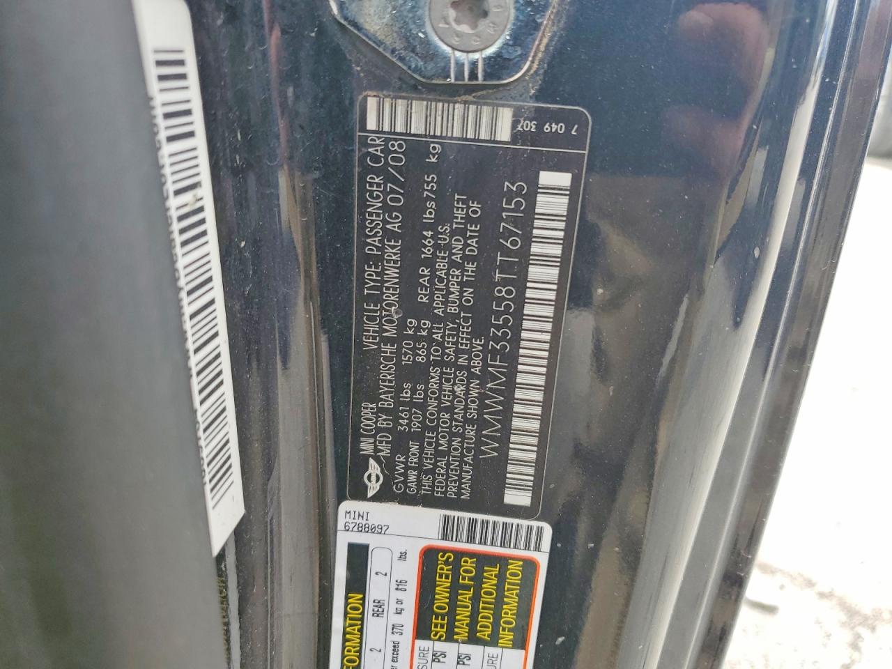 2008 Mini Cooper Черный vin: WMWMF33558TT67153
