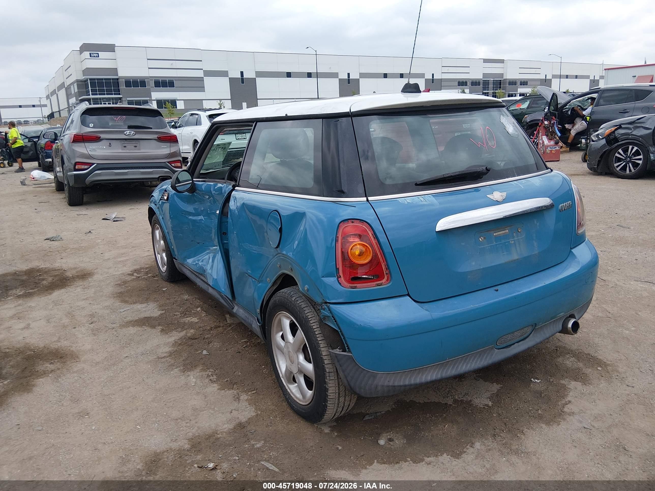 2007 Mini Cooper   Blue vin: WMWMF33567TT52563