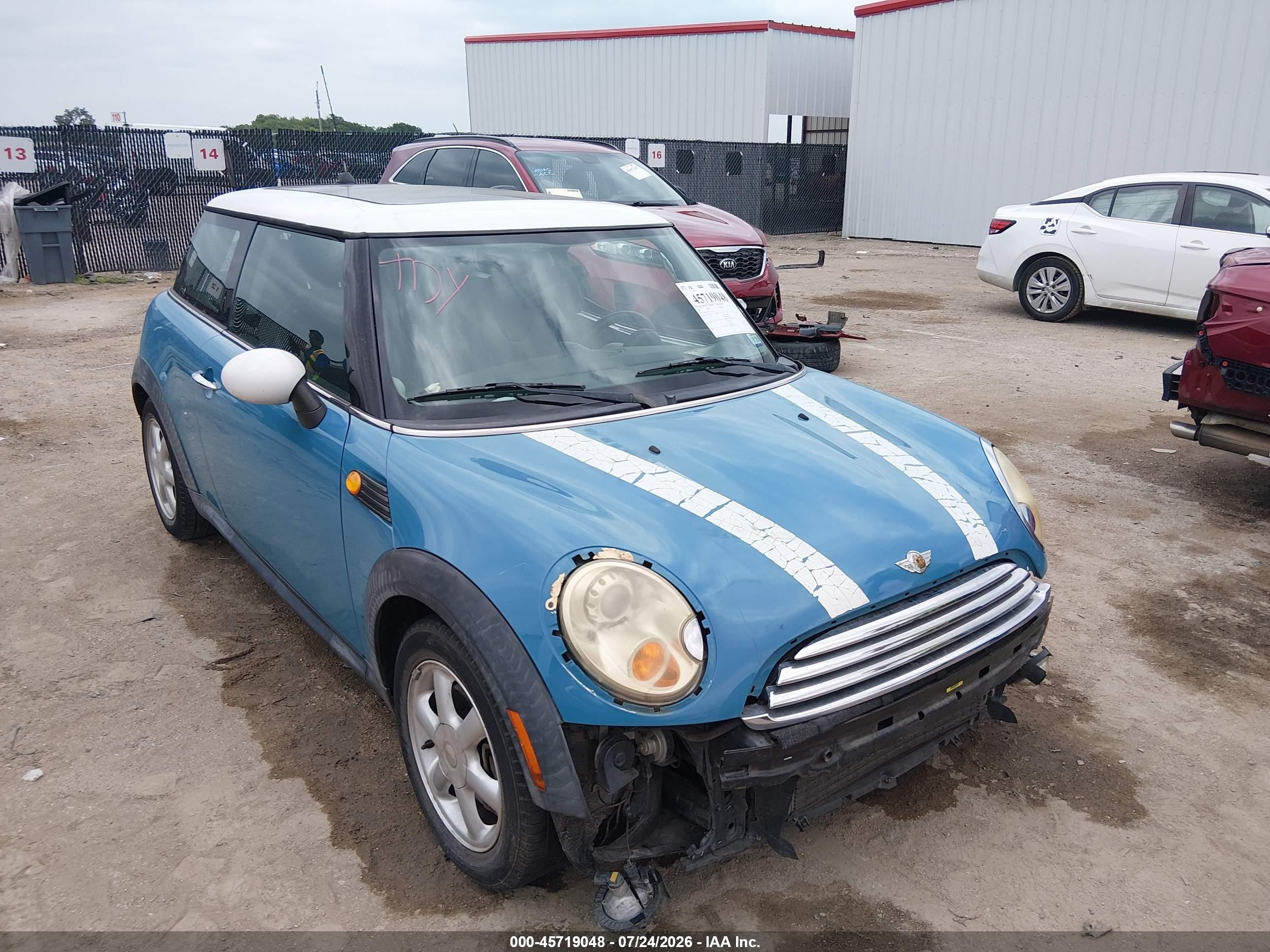 2007 Mini Cooper   Blue vin: WMWMF33567TT52563