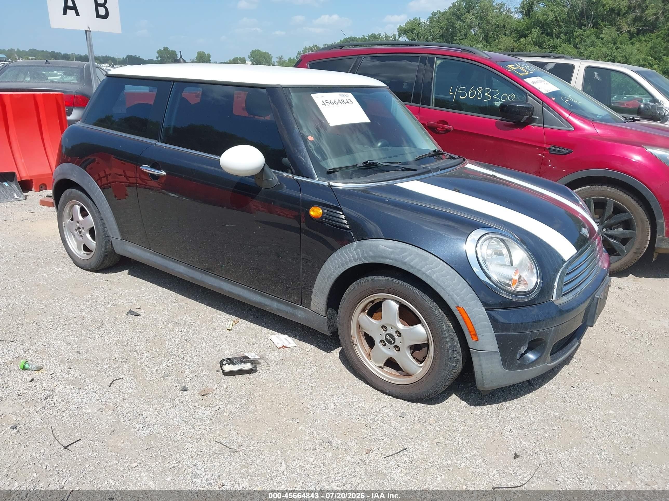 2007 Mini Cooper   Blue vin: WMWMF33567TT53194