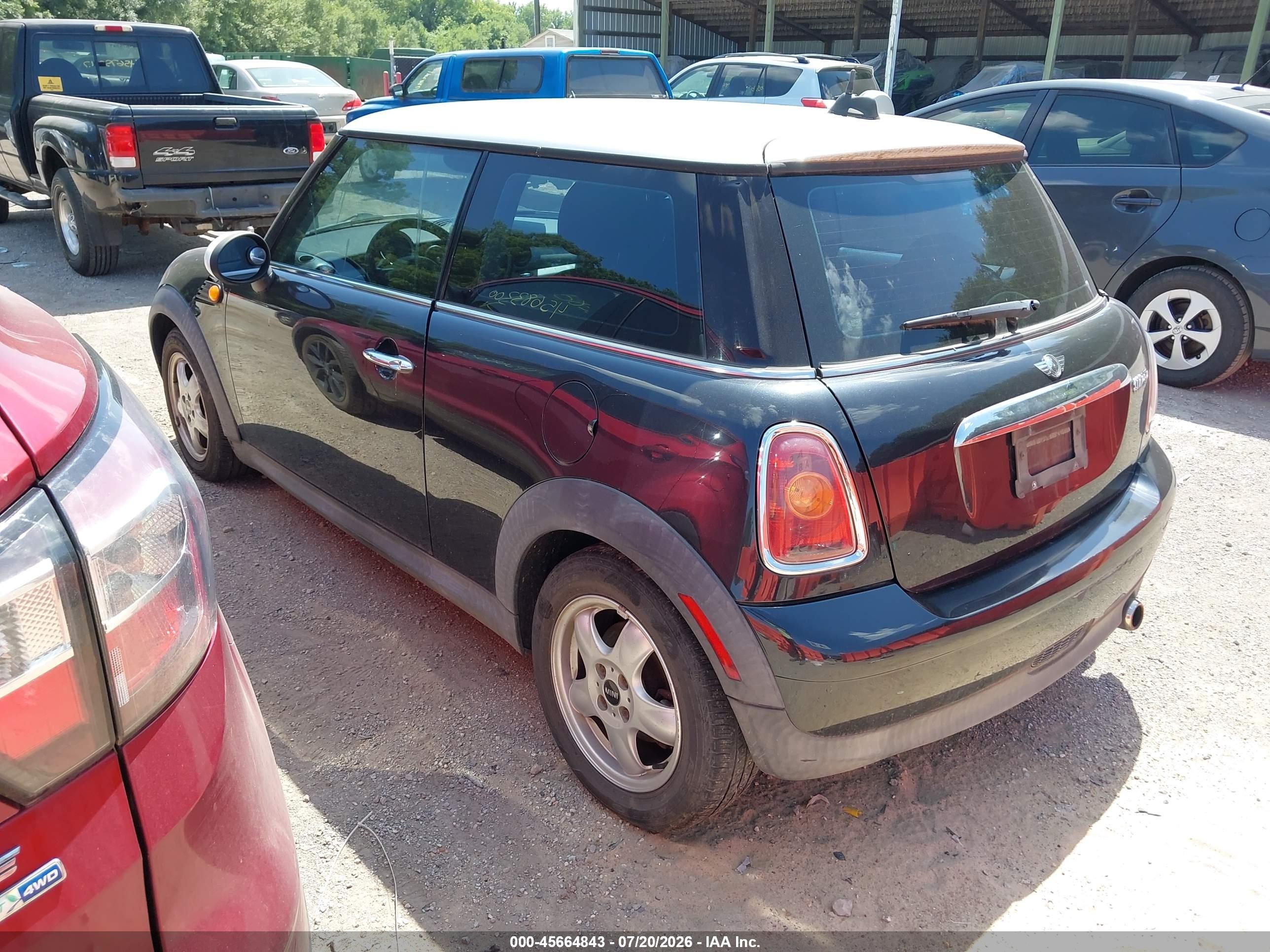 2007 Mini Cooper   Blue vin: WMWMF33567TT53194