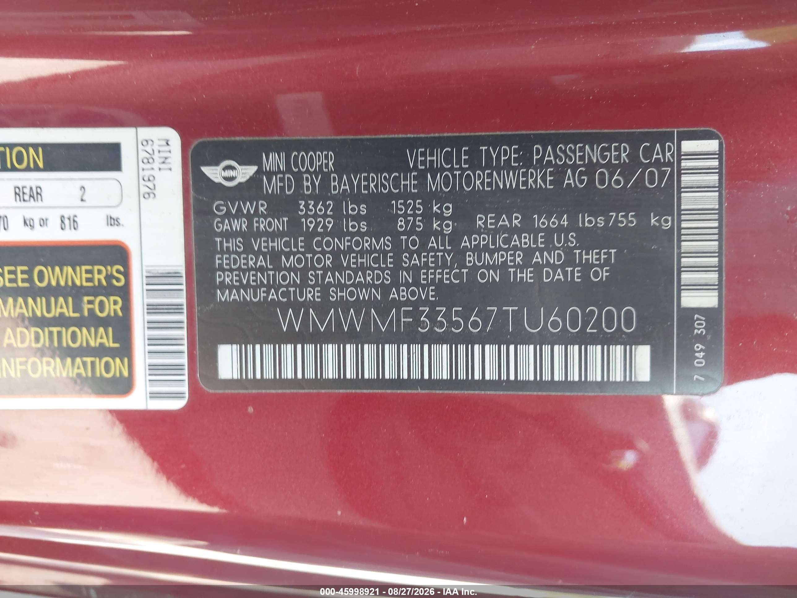 2007 Mini Cooper   Красный vin: WMWMF33567TU60200