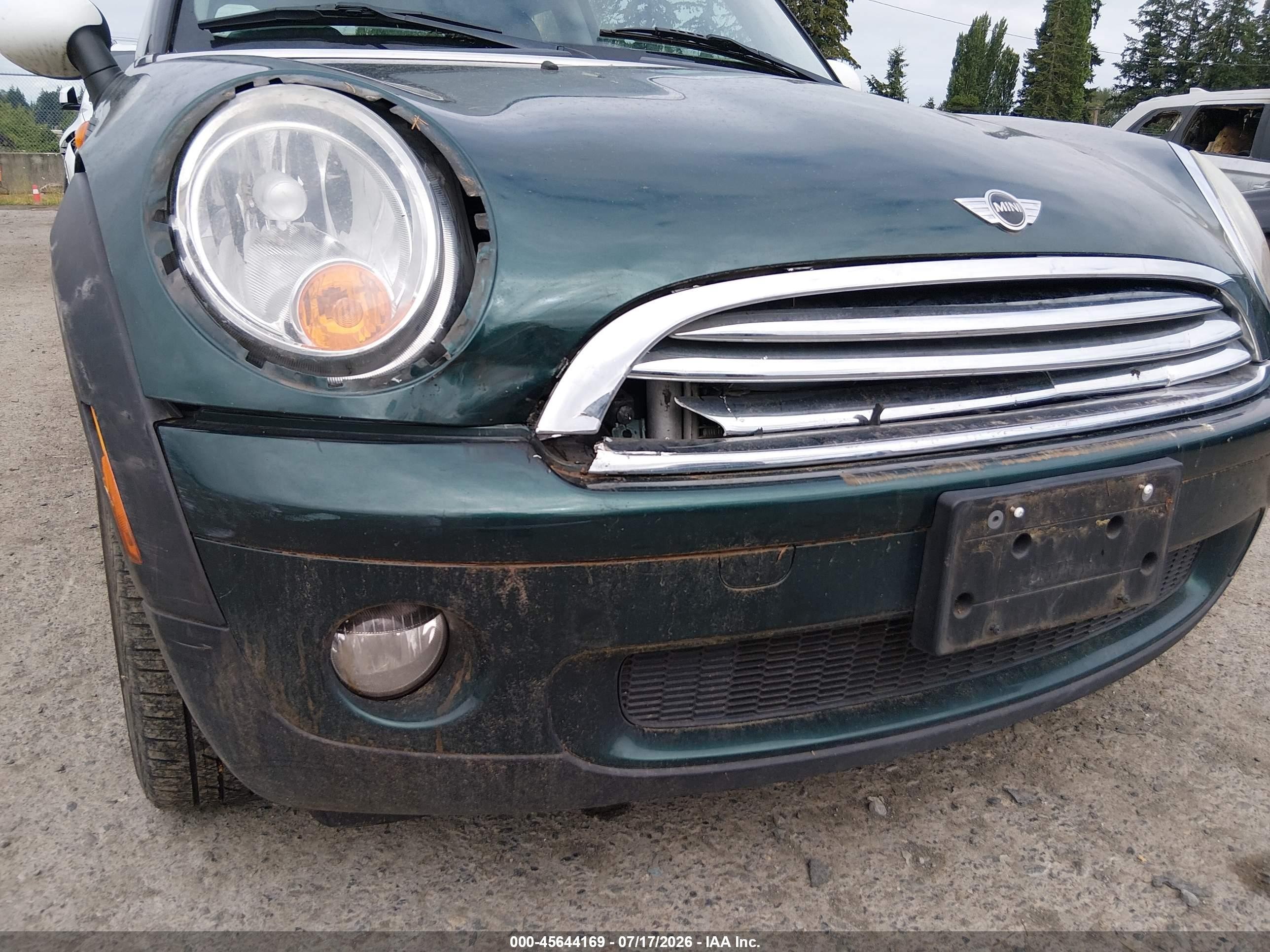 2007 Mini Cooper   Зеленый vin: WMWMF33567TU60648