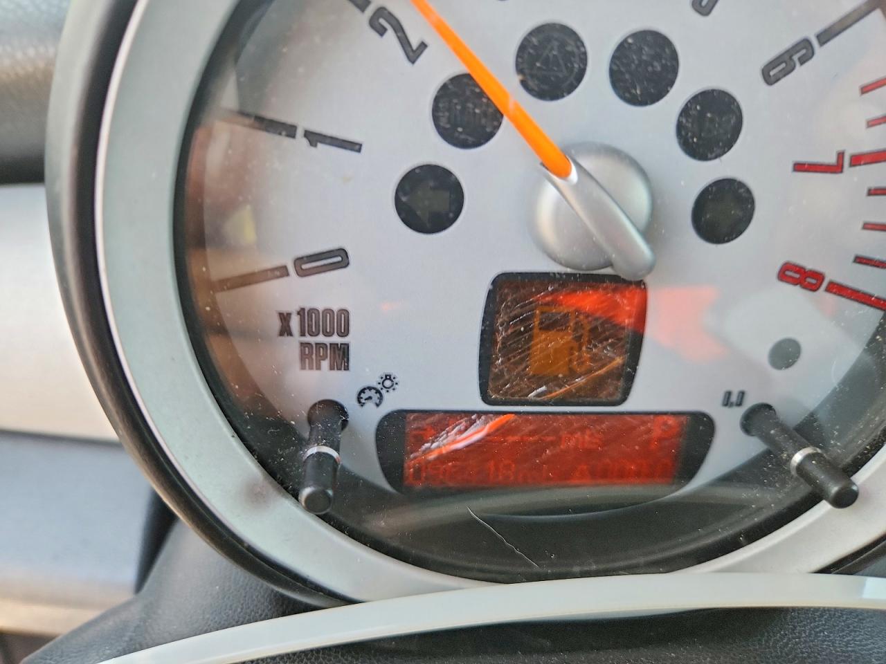 2008 Mini Cooper Cream vin: WMWMF33578TT66280