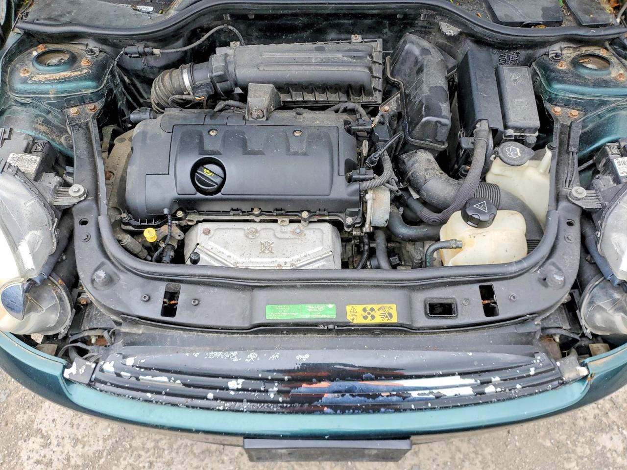 2008 Mini Cooper Green vin: WMWMF33578TU65844