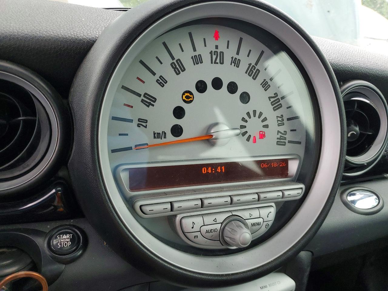 2008 Mini Cooper Green vin: WMWMF33578TU65844