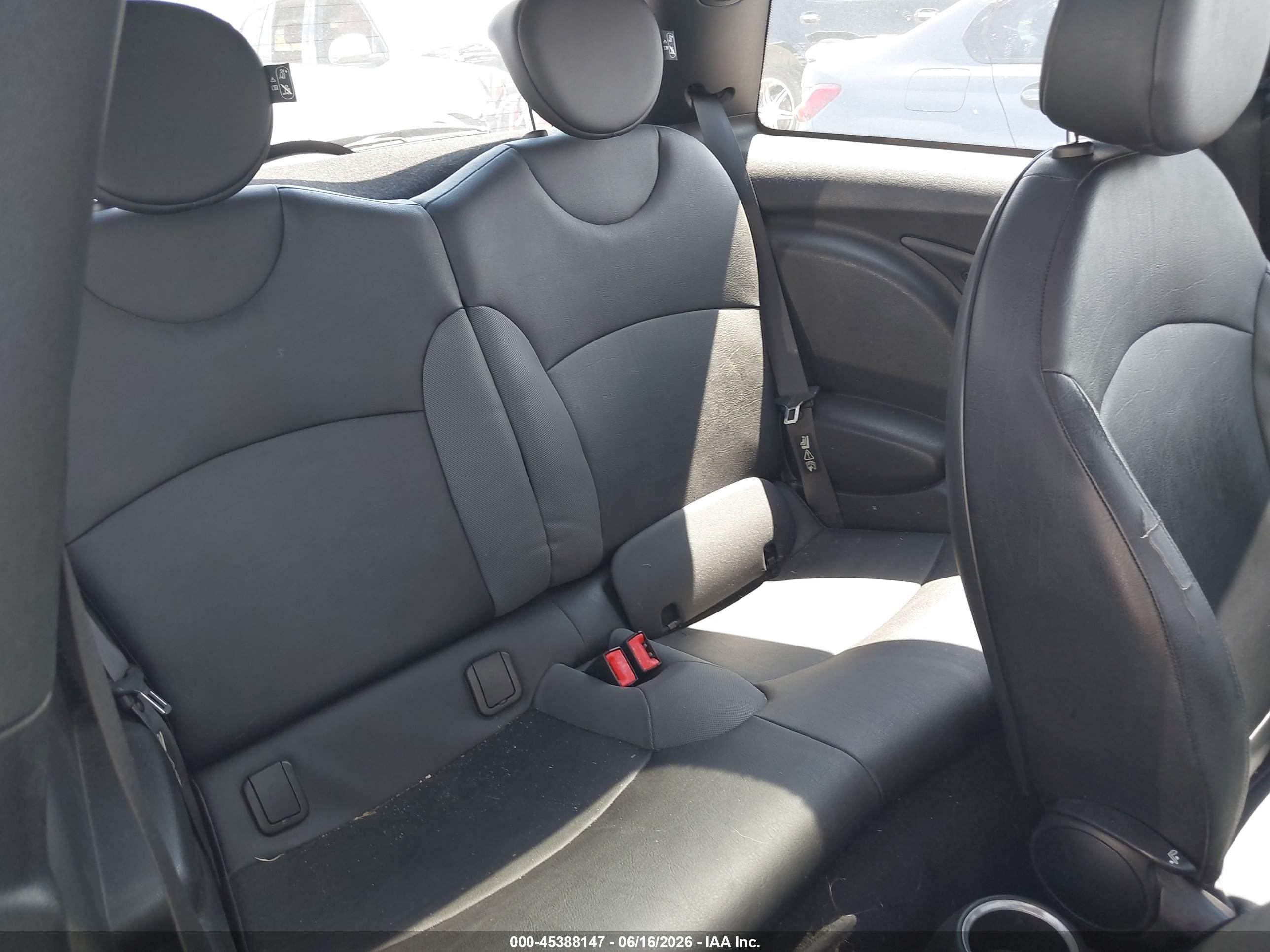 2009 Mini Cooper   Light Blue vin: WMWMF33579TW76575