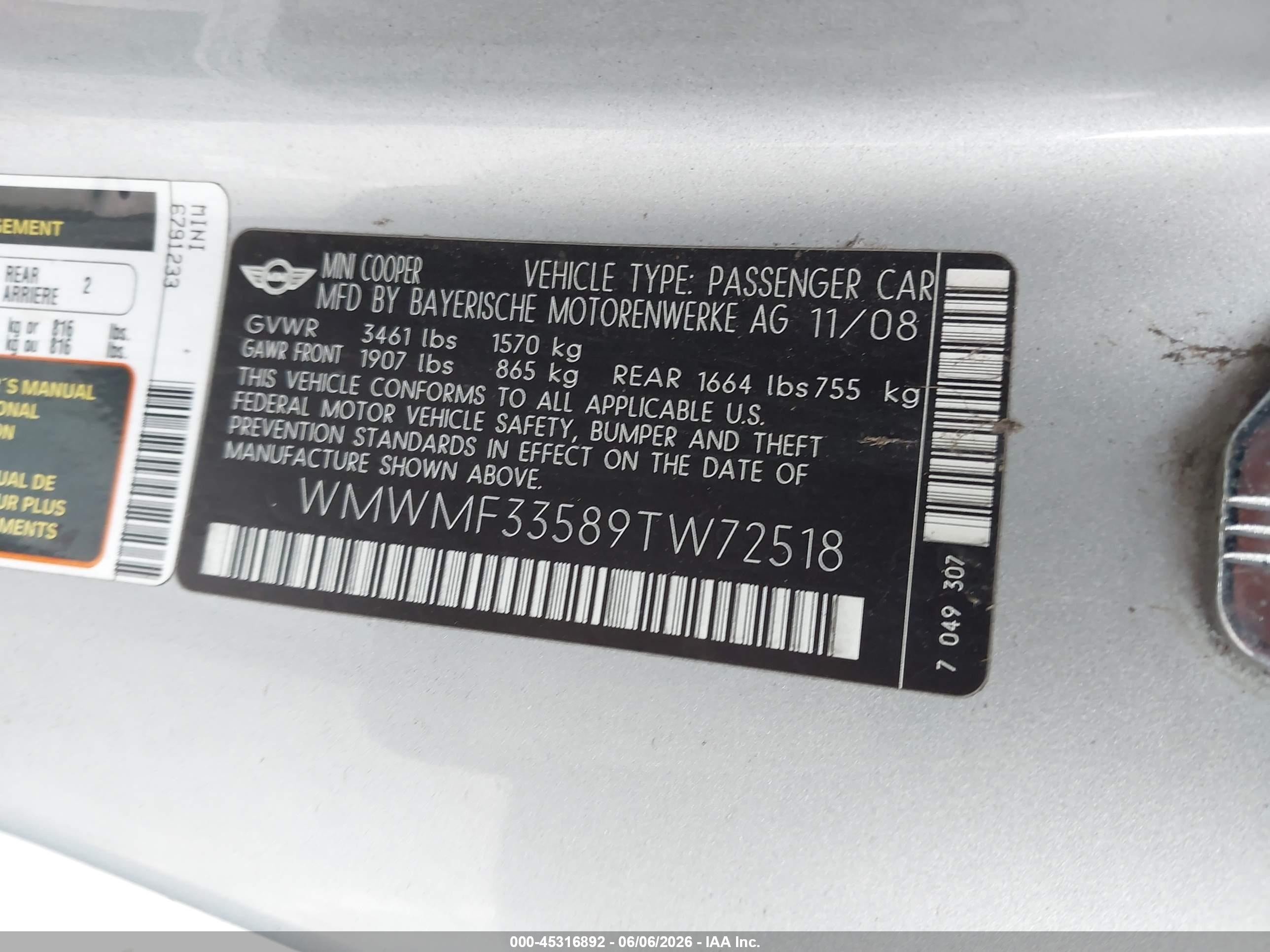 2009 Mini Cooper   Silver vin: WMWMF33589TW72518