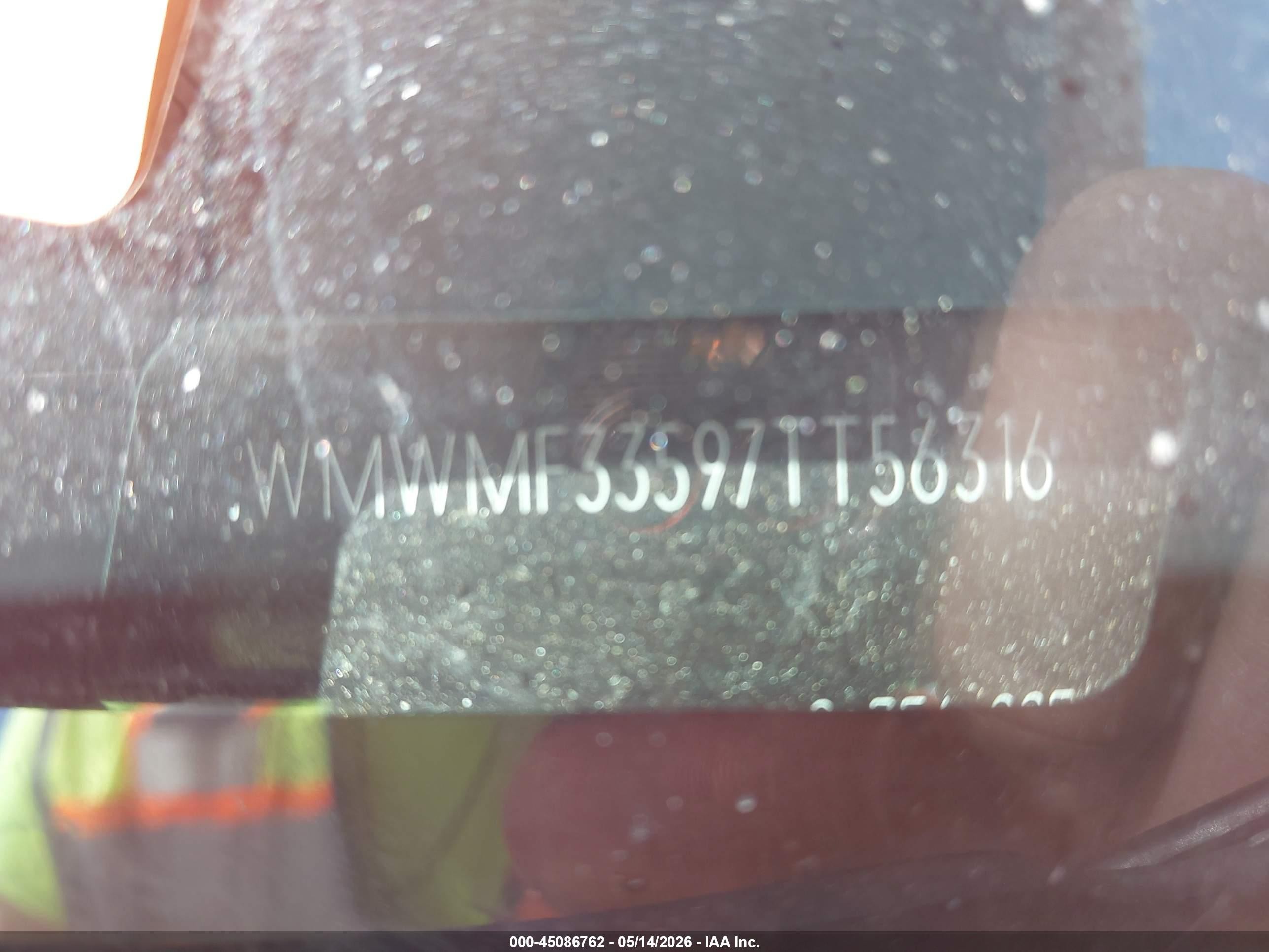 2007 Mini Cooper   Silver vin: WMWMF33597TT56316